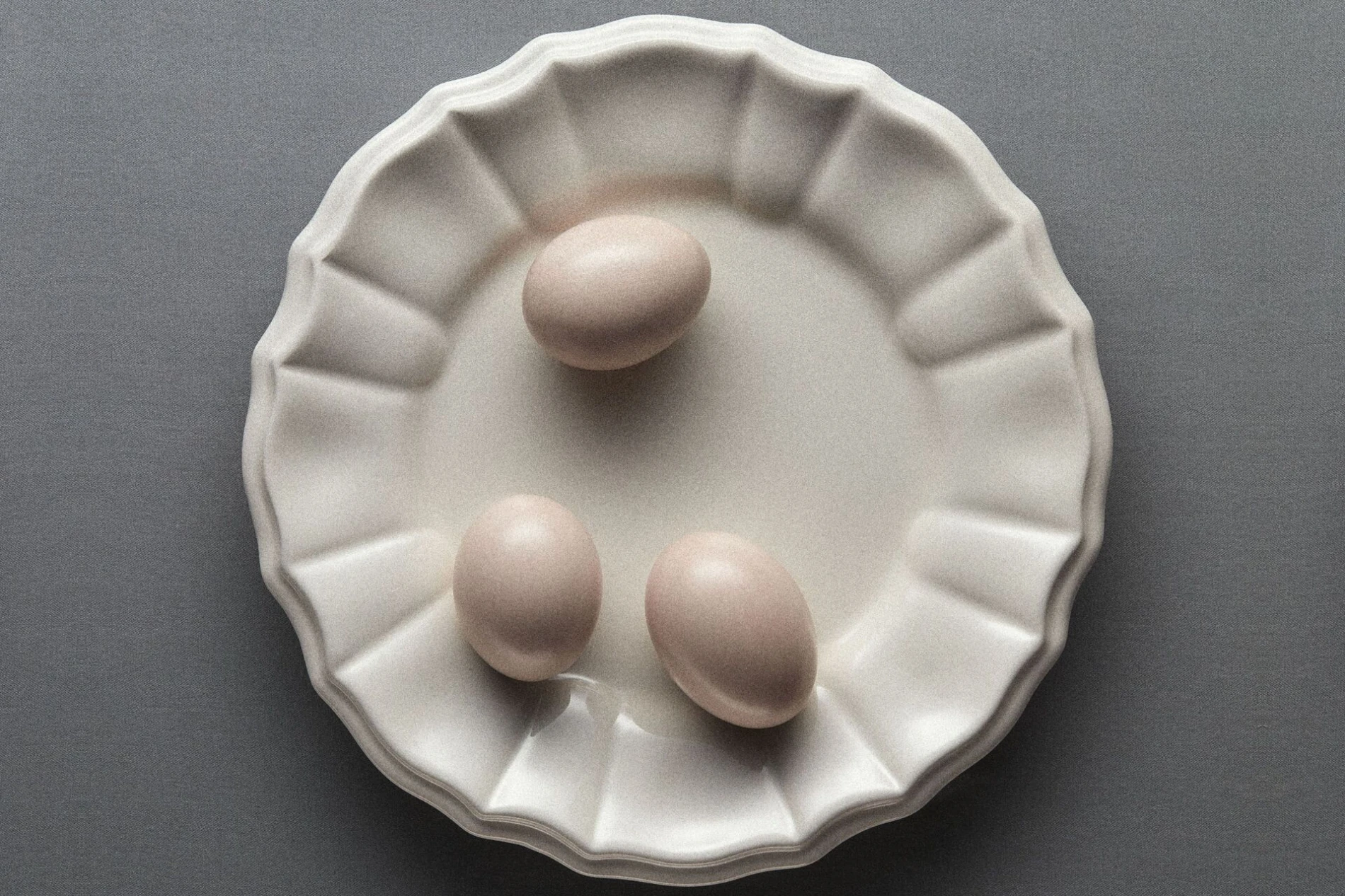 Od sada možete kupiti genijalne Dior tanjure koje je dizajnirao Jonathan Anderson