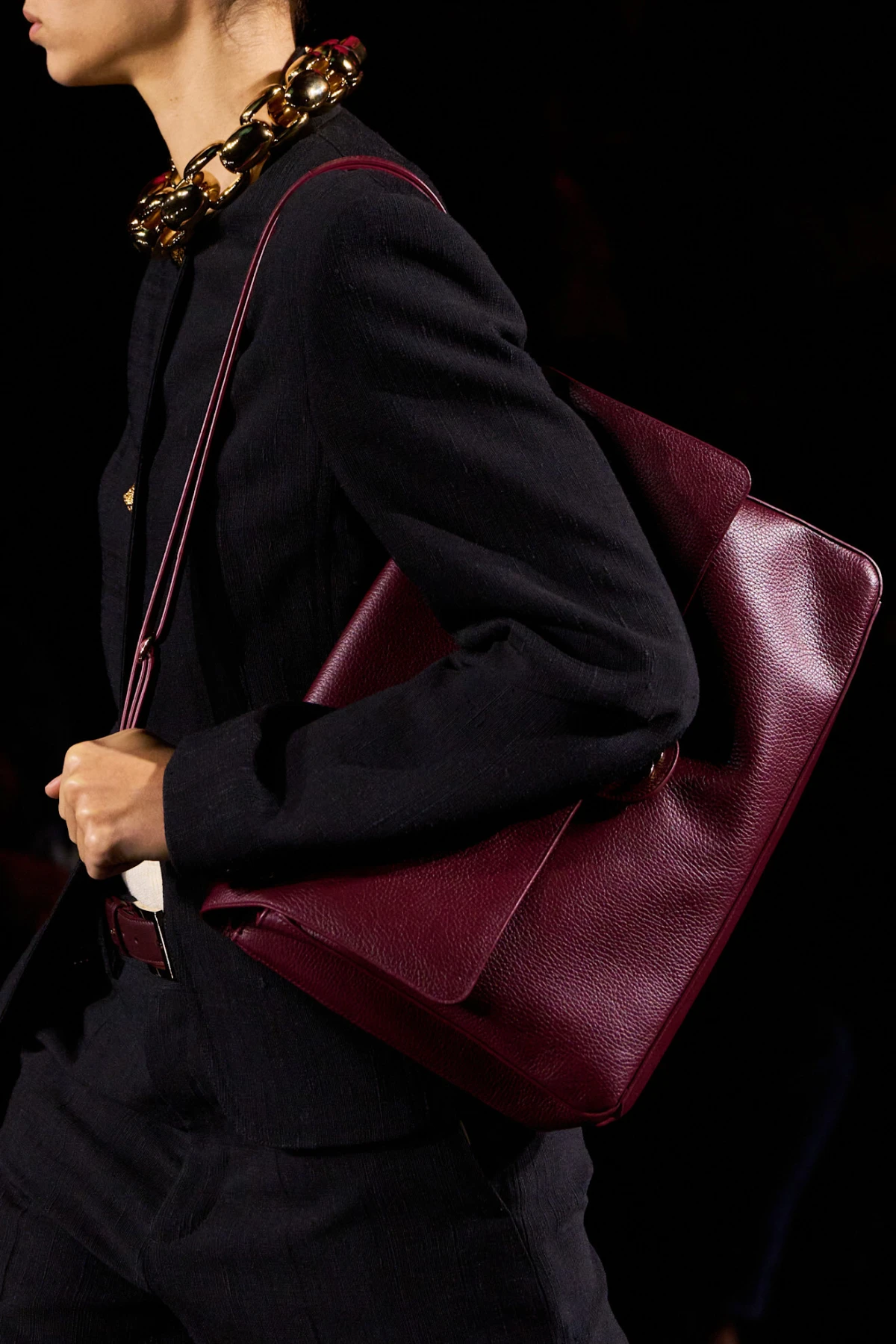 Ova Chanel torbica je službeno it komad sezone, a obožava ju i Margot Robbie