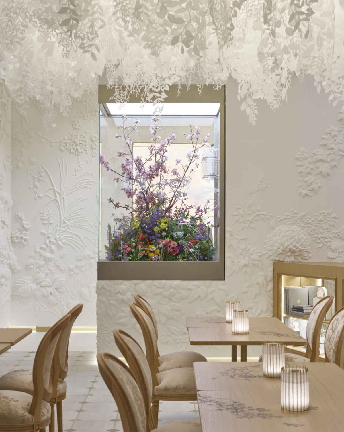 Zavirite u Dior Bamboo Pavilion, prvu trgovinu od zlatnog bambusa u Tokiju