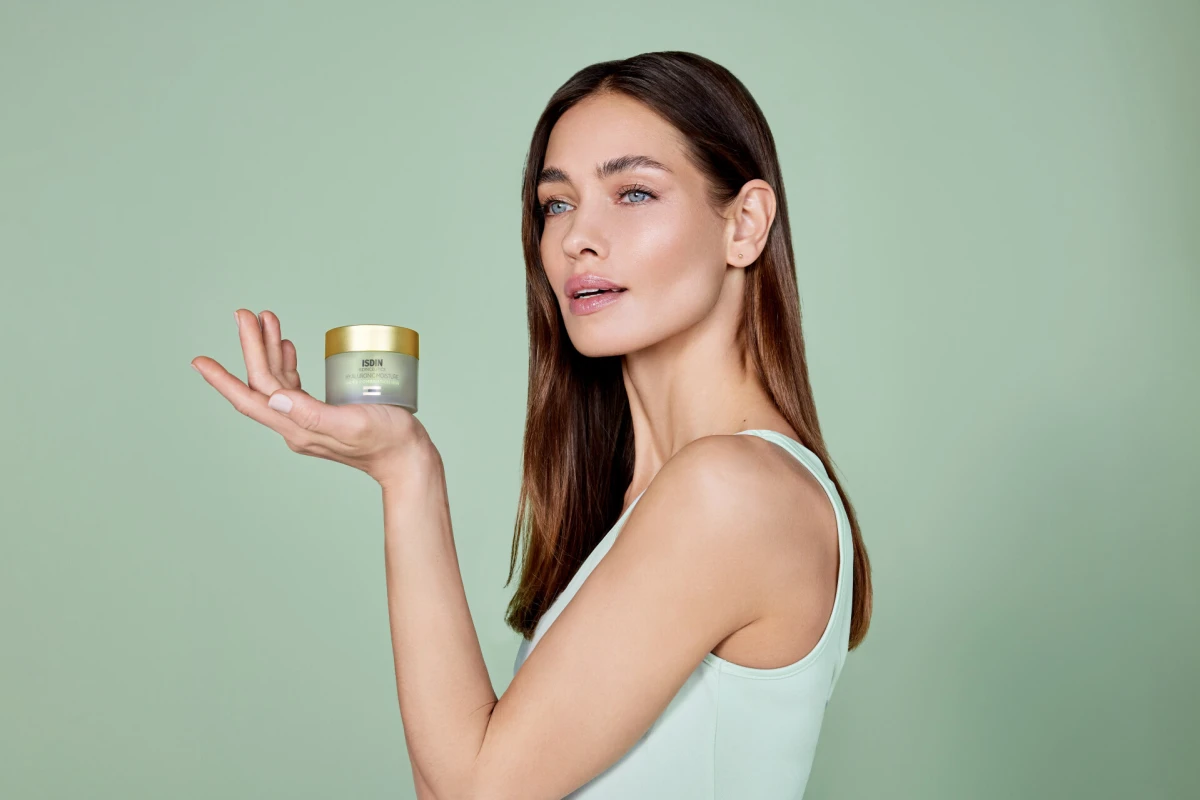 Svi znamo da trebamo preduhitriti prve bore - ali kada krenuti s pravim anti-ageom?