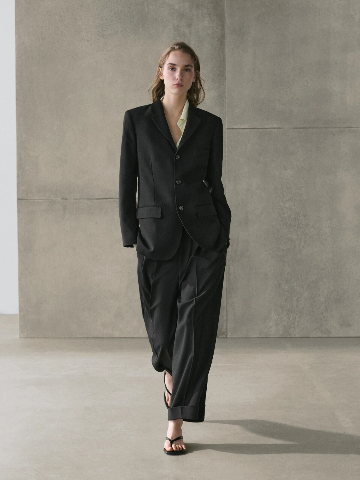 Nova Massimo Dutti kolekcija prepuna je moćnih odijela