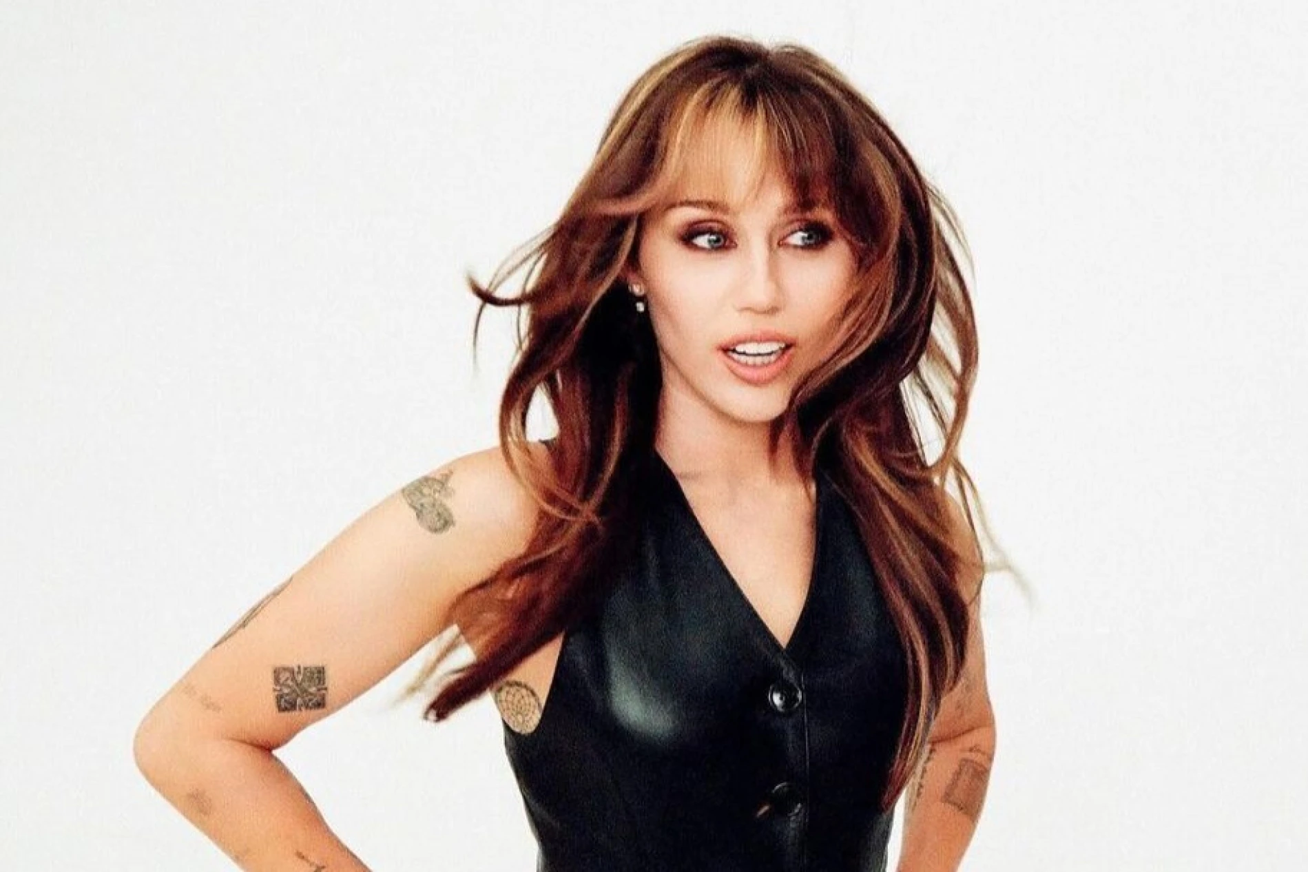 Miley Cyrus vraća se ulozi koja ju je proslavila: Stiže &bdquo;Hannah Montana&ldquo; specijal