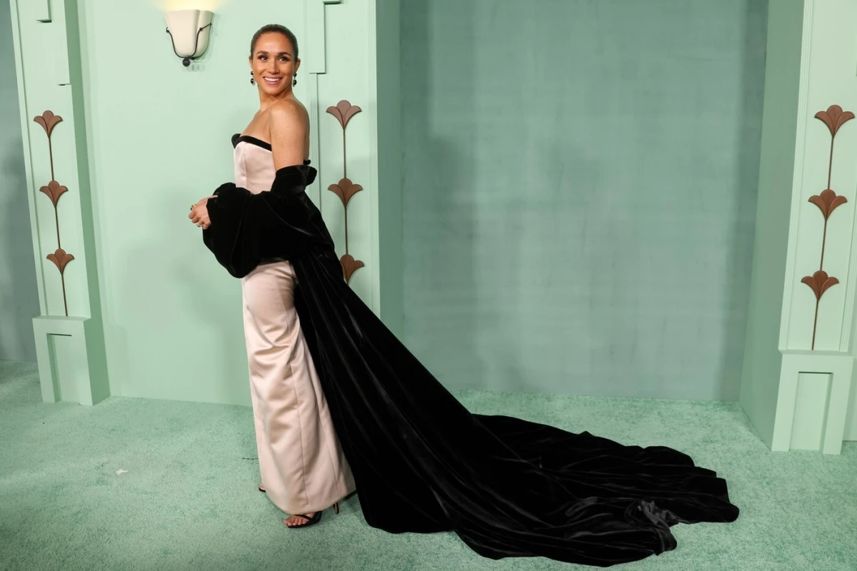 Meghan Markle ima novi prsten s ogromnim dijamantom u obliku kru&scaron;ke