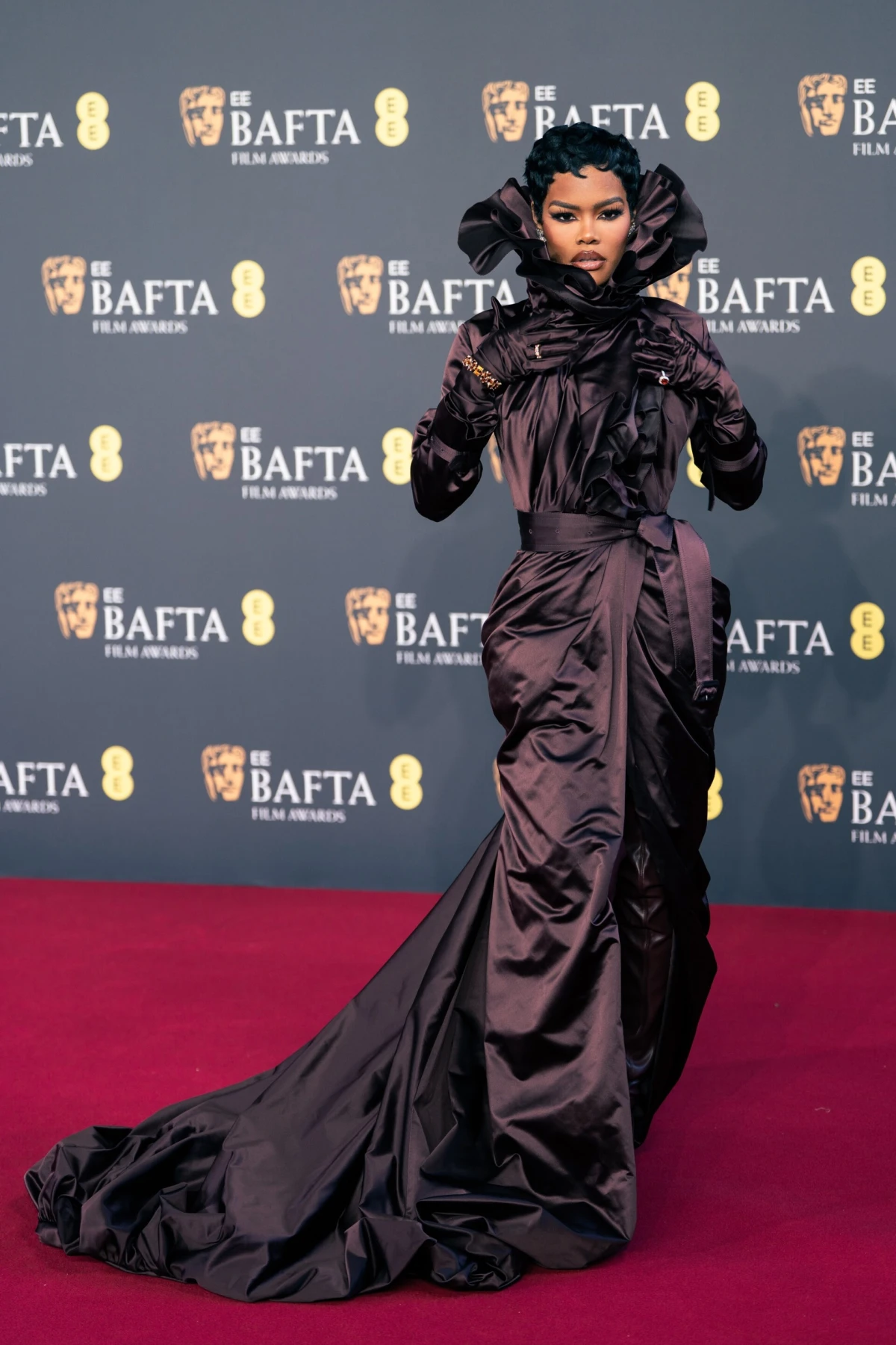 Najbolje odjevene zvijezde na crvenom tepihu nagrada BAFTA 2026