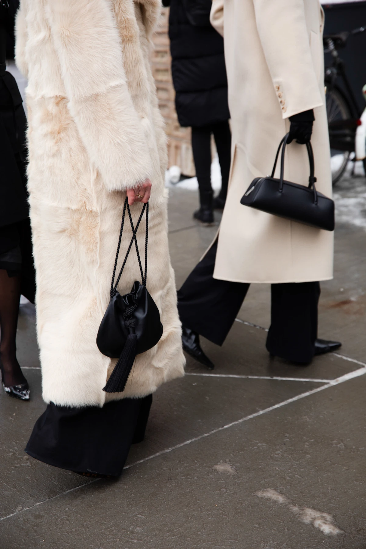 Znamo koji model torbe nose trendi djevojke tijekom Tjedana mode