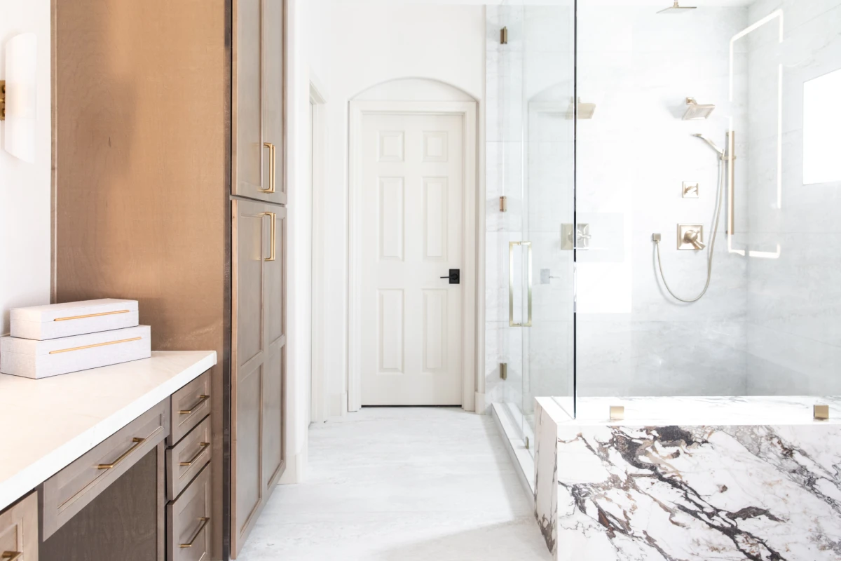 Ako razmi&scaron;ljate o smeđim detaljima u domu, ovaj renovirani stan bi vas mogao inspirirati