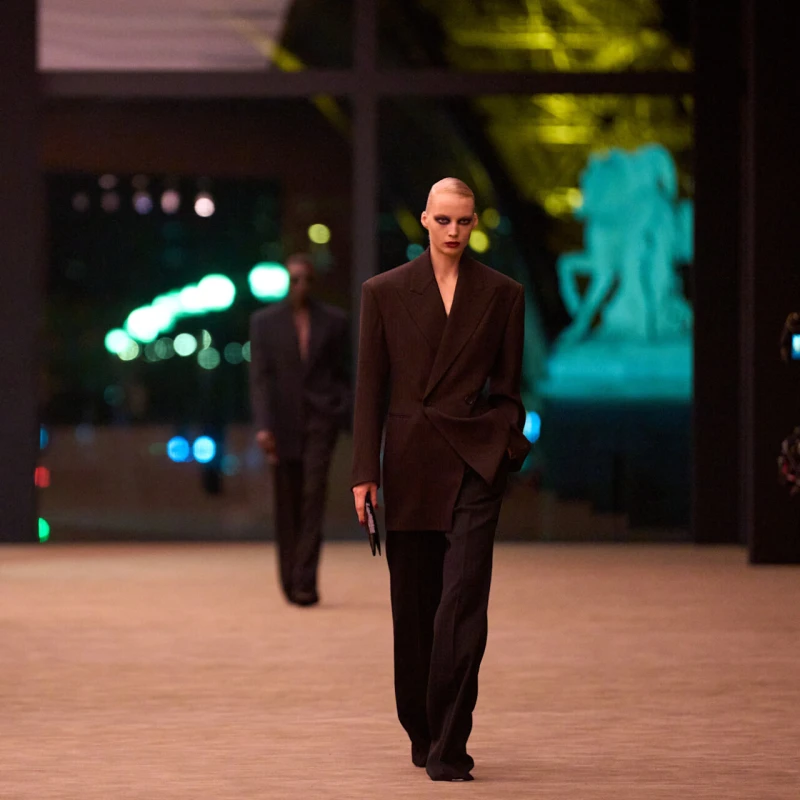 5 smeđih mokasinki koje su dupe za viralni Saint Laurent model