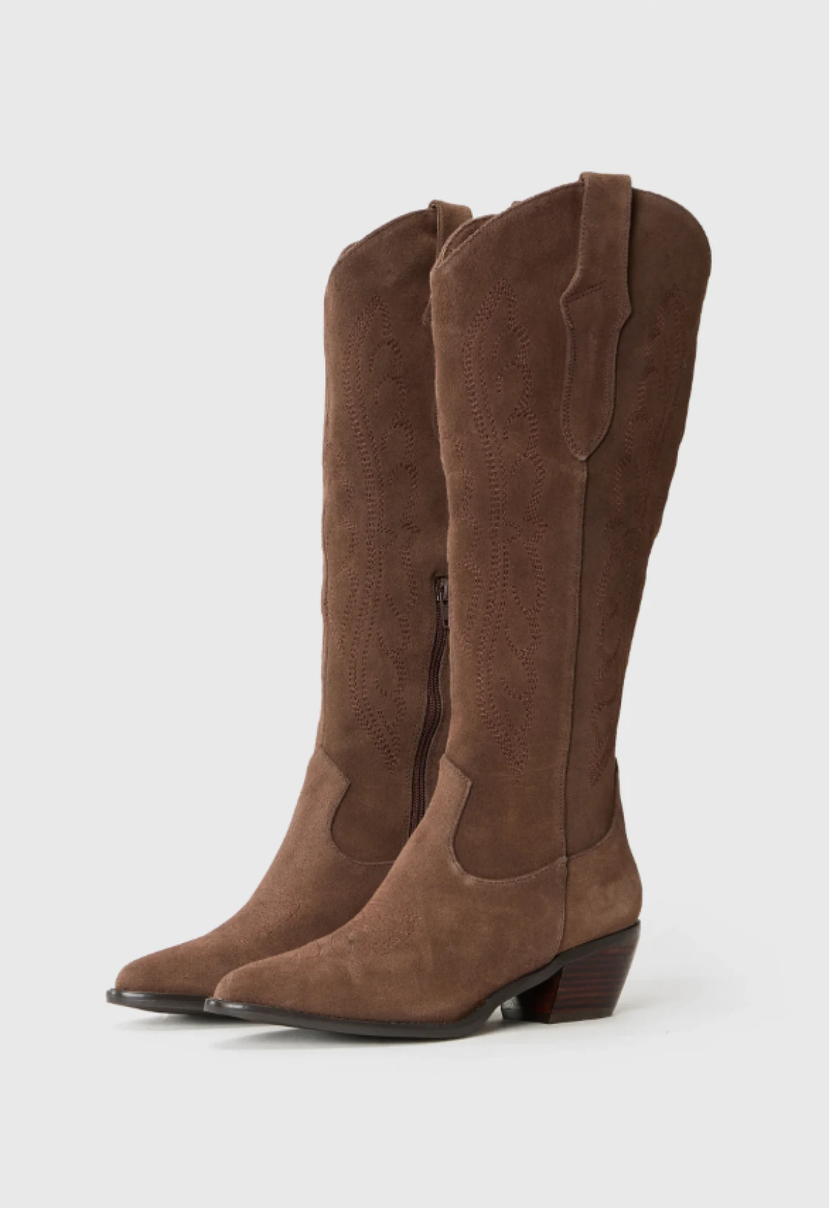 Na Zalandu smo prona&scaron;li top komade za minimalistički stil devedesetih