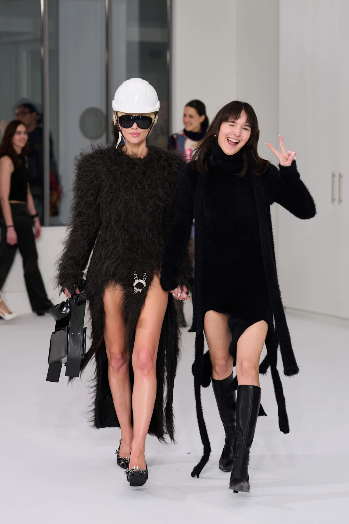 Kako izgleda život mladih modnih dizajnera u Parizu? Razgovarali smo s Nežom Dapčević i Ga&scaron;parom Mariničem