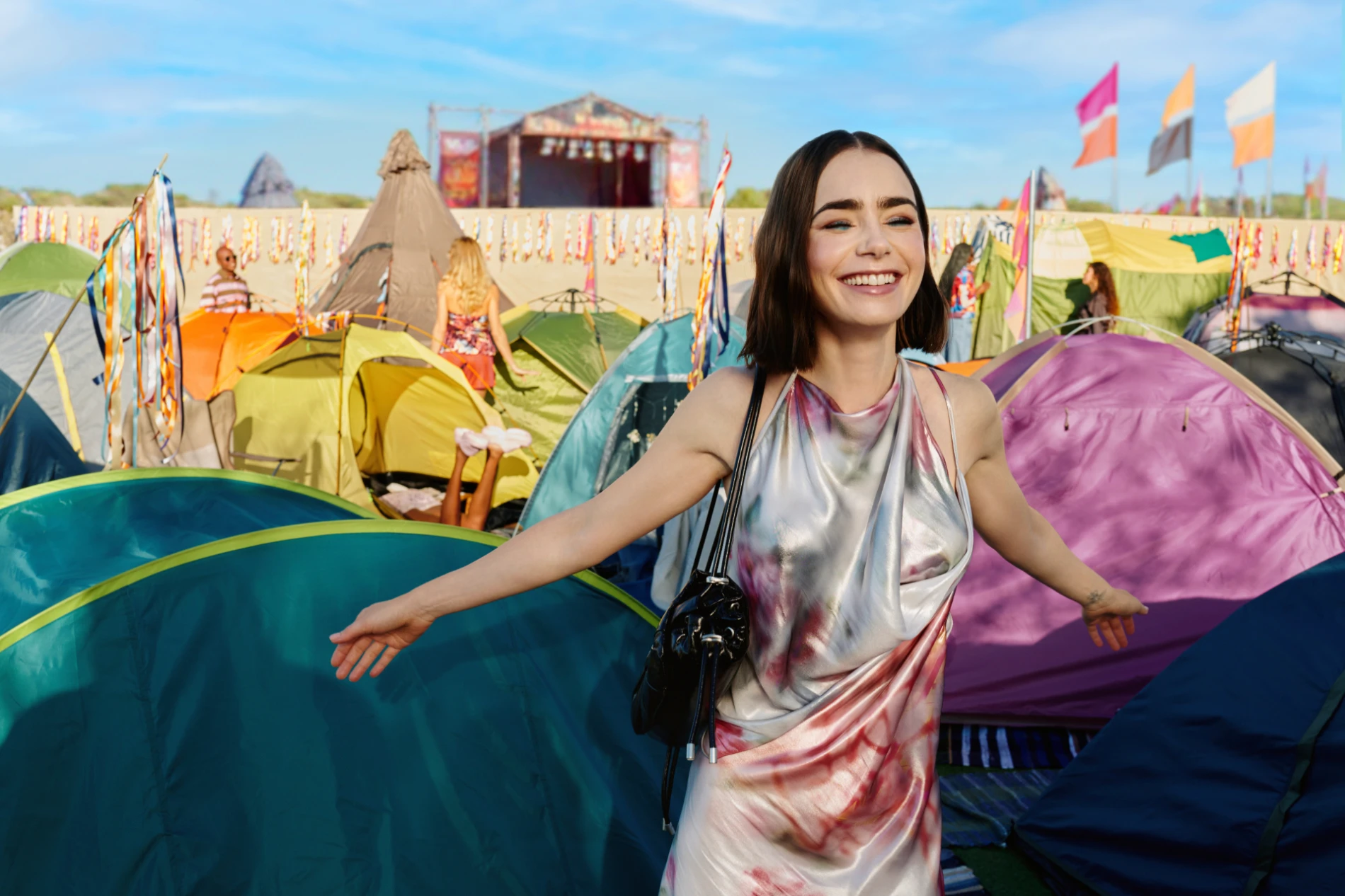 Zalando slavi europsko ljeto u stilu u novoj kampanji s ambasadoricom brenda Lily Collins