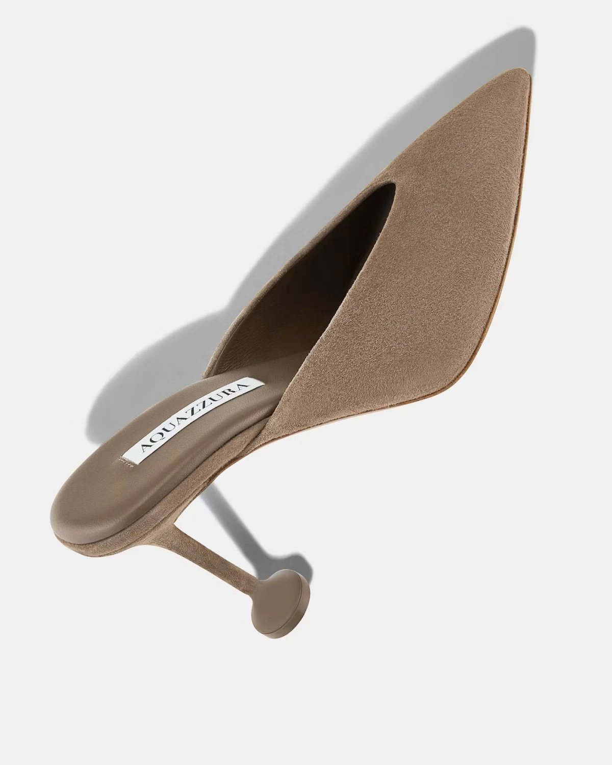 Zara je predstavila svoju verziju Aquazzura mule salonki, te&scaron;ko nam se odlučiti koji je model bolji