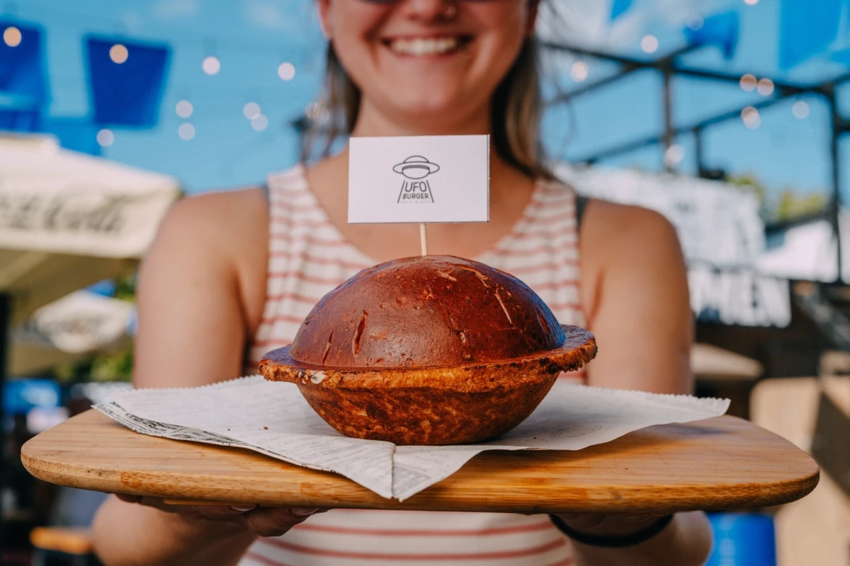 Probali smo viralni UFO burger