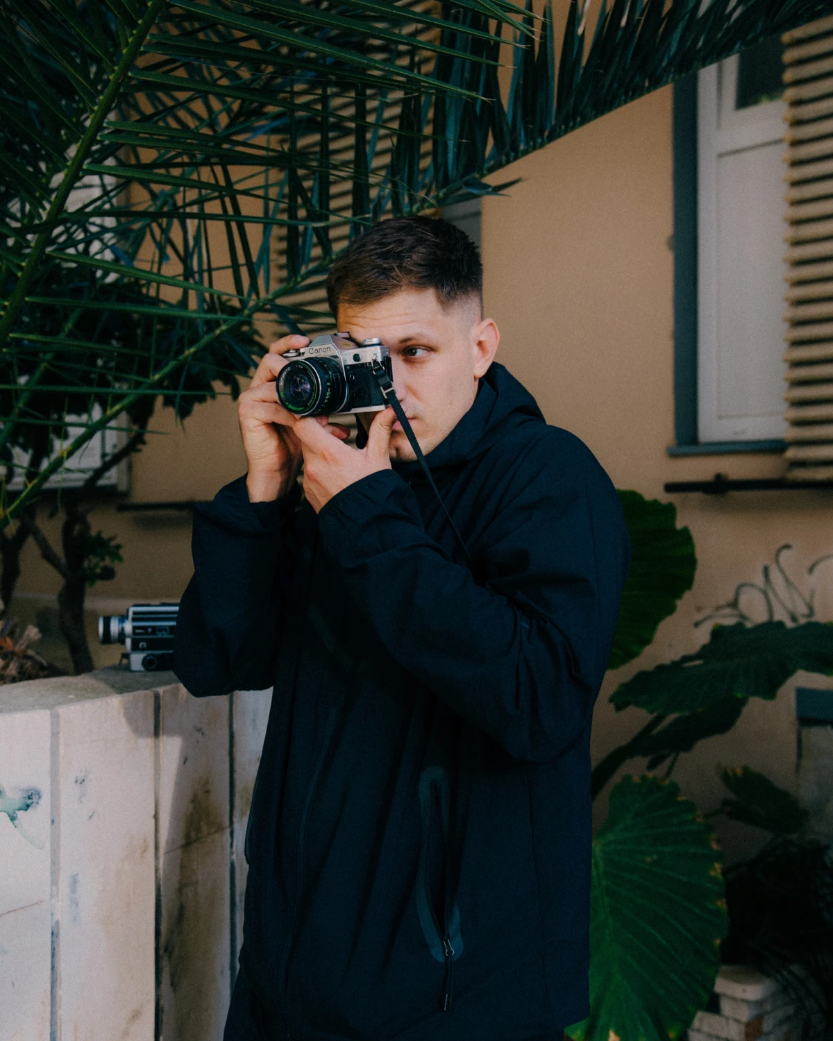 On stoji iza spotova Hiljsona, Grše i Devita – DFFRNTVIBE