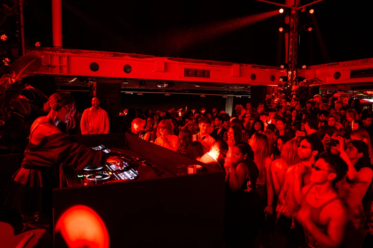 Romeo Beckham, Alex Consani i Lola Young oduševili na modnoj pisti H&amp;M&amp;180 revije