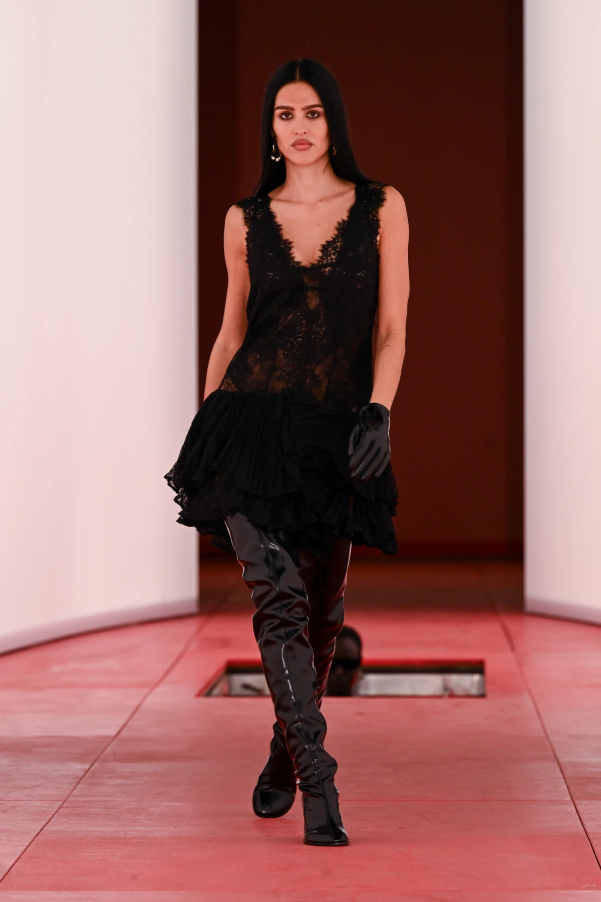 Romeo Beckham, Alex Consani i Lola Young oduševili na modnoj pisti H&amp;M&amp;180 revije