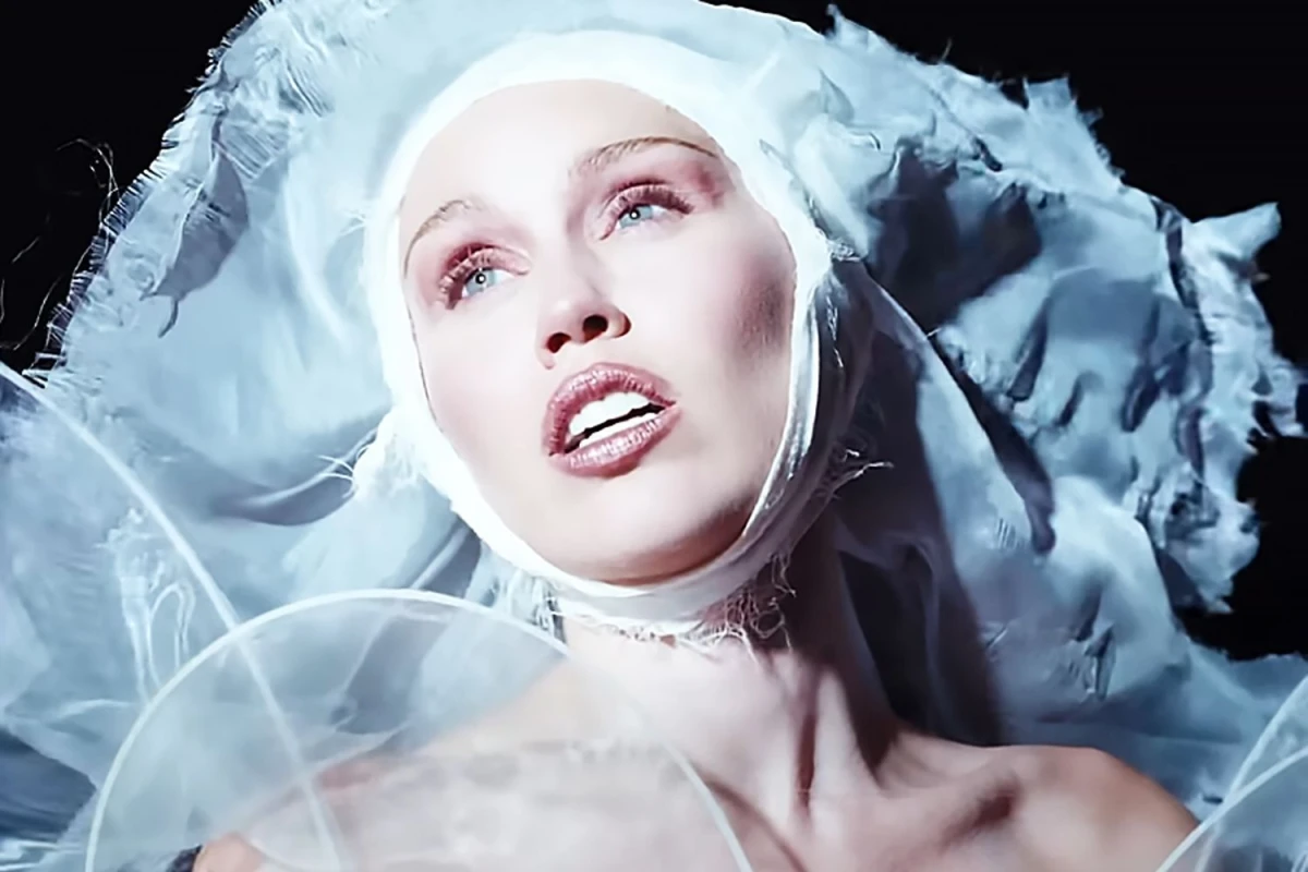 Miley Cyrus i Fleetwood Mac: „Secrets“ kao hommage ocu