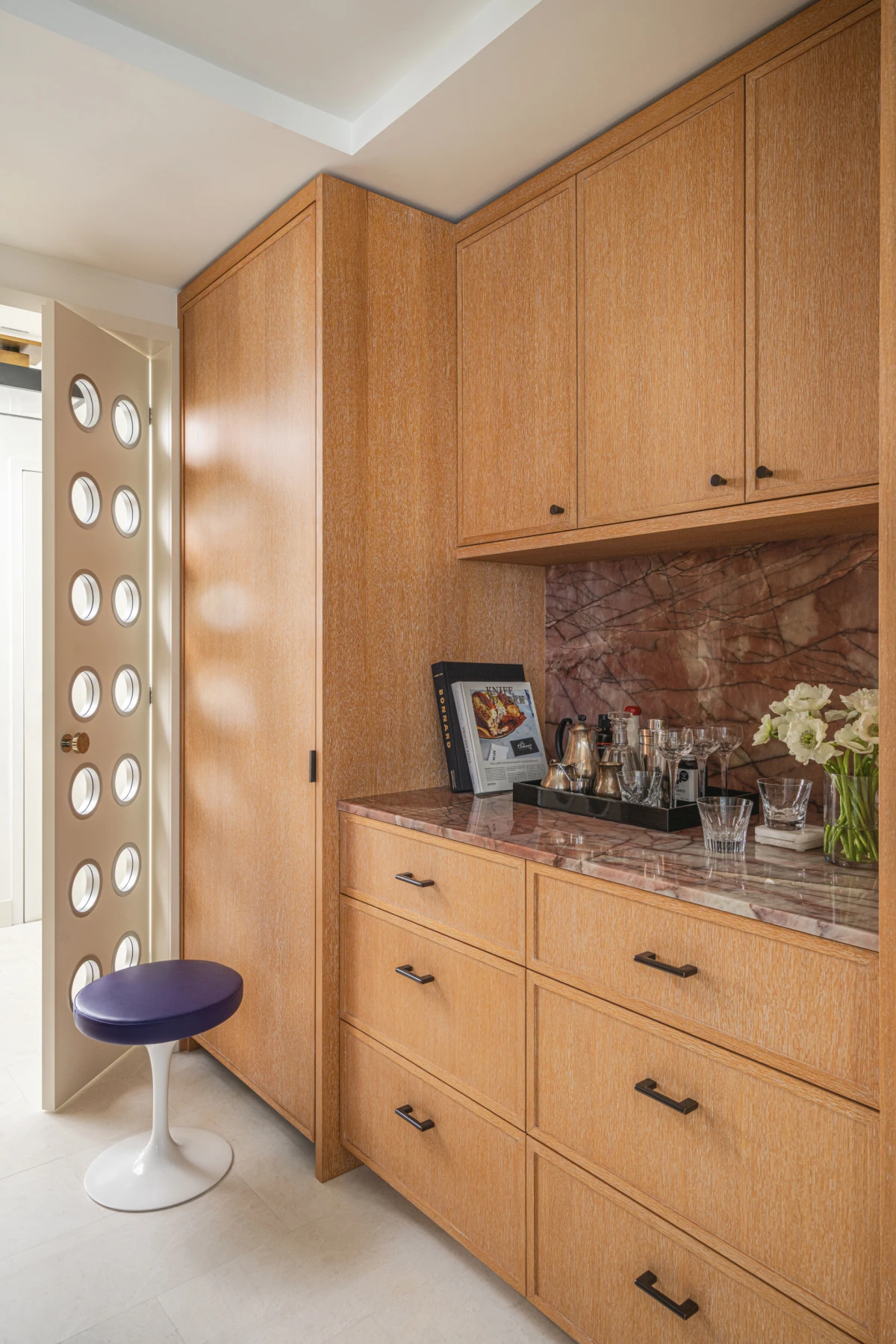 U ovom stanu mramorni detalji vode glavnu riječ, pogledajte kako se sve uklopilo