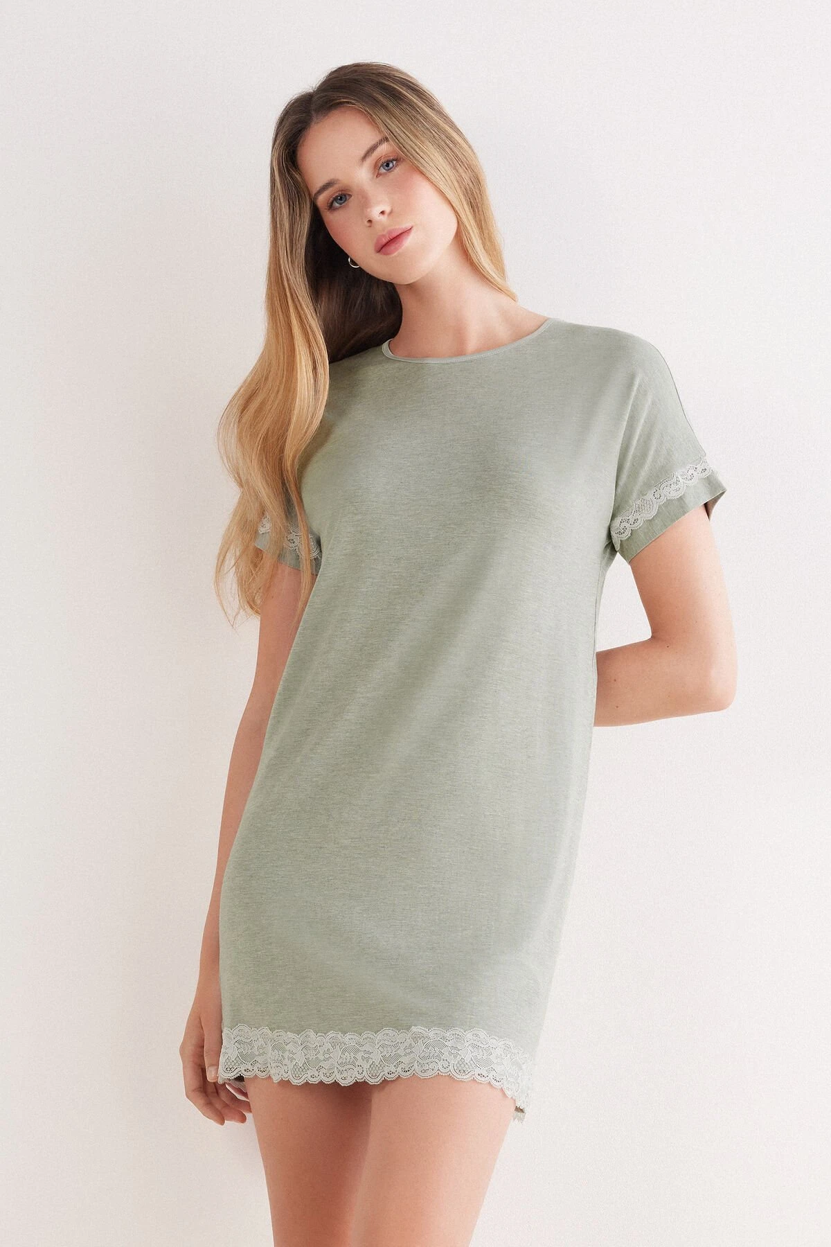 Spavaćica kratkih rukava 37,50 eur 