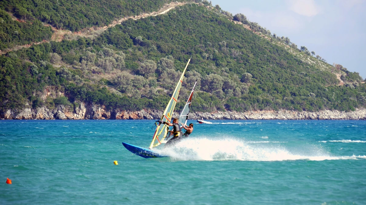 Pet najljepših lokacija za windsurfing na Jadranu