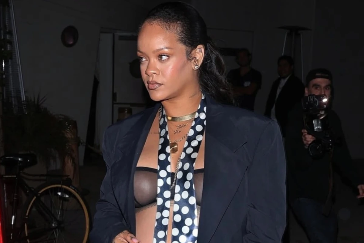 Look dana: Rihanna ponovno pomiče granice trudničke mode