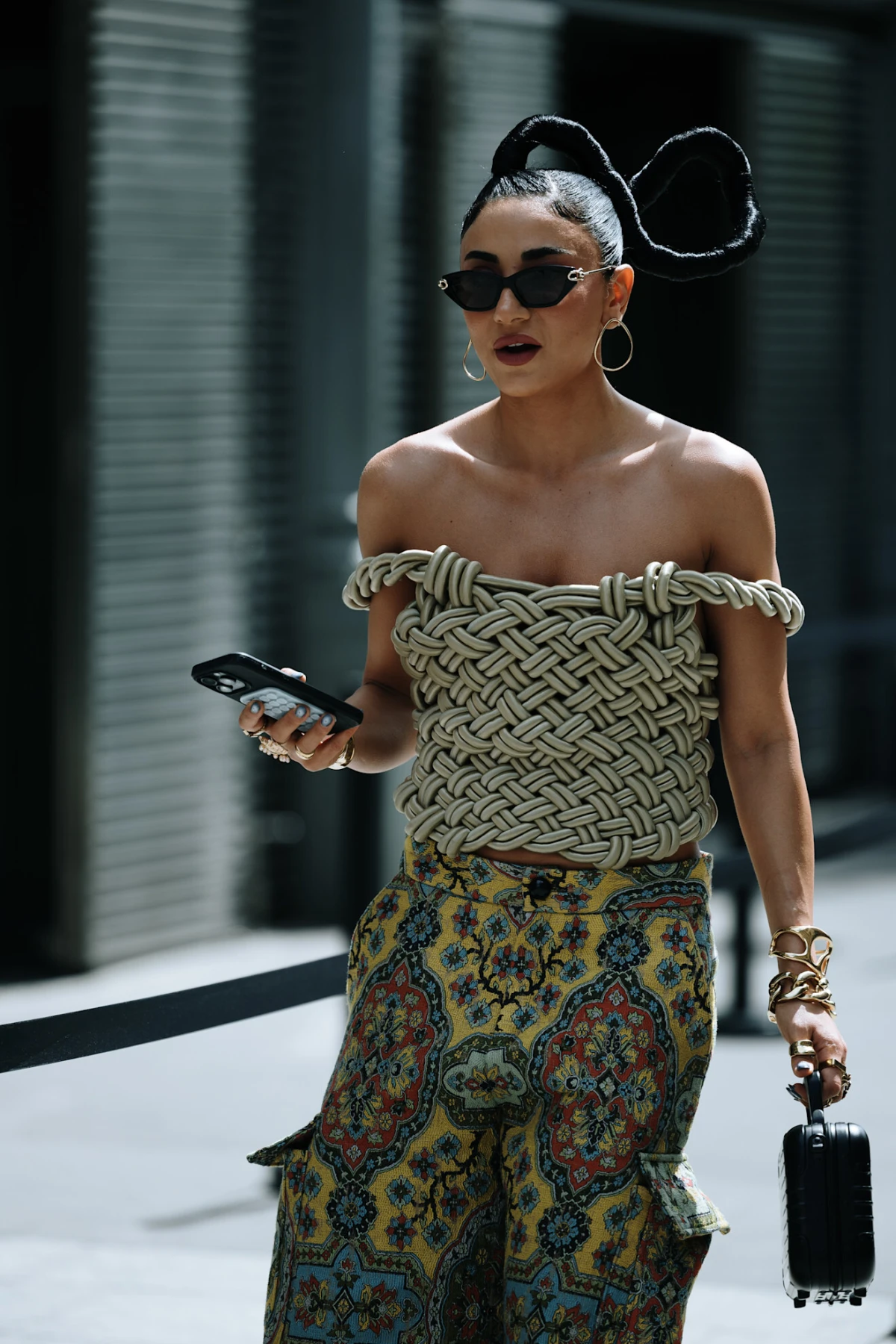 Skulpturalni topovi do 20 eura koji podižu baš svaki ljetni outfit