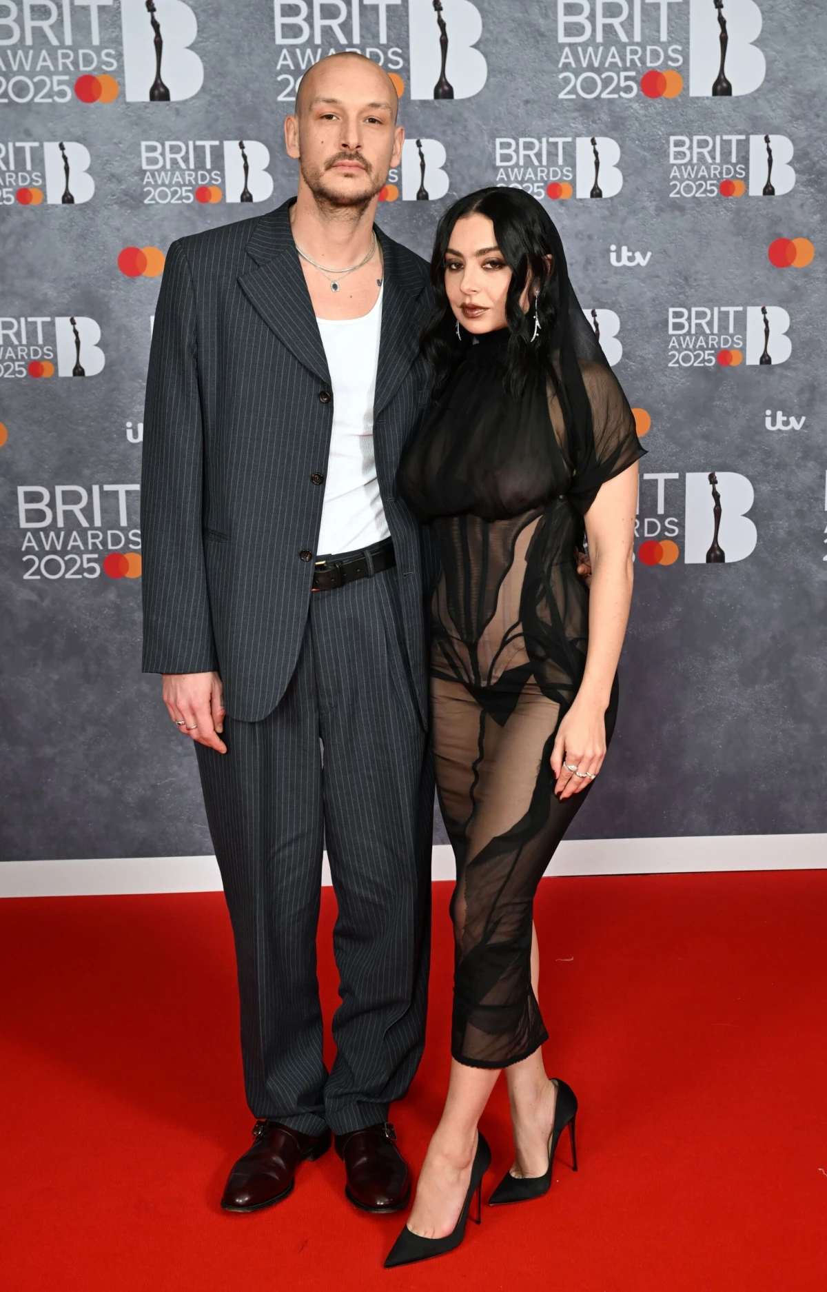 Kronologija veze: Charli xcx i George Daniel