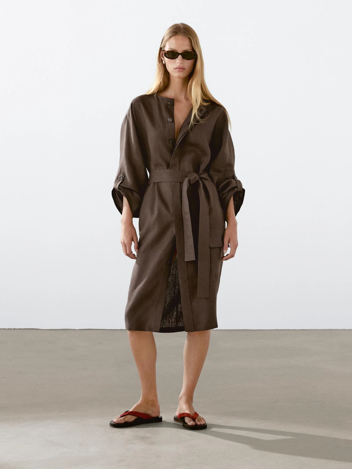 Sale catch: Massimo Dutti ima odličnu košulju-haljinu od 100 % lana