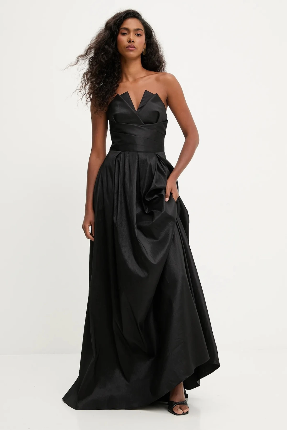 Carrie Bradshaw nas je u novoj epizodi serije "And Just Like That" podsjetila na jedan chic styling trik