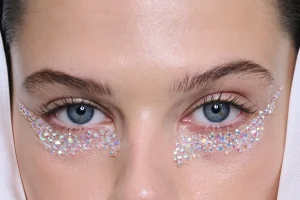 Kako ispravno koristiti okoloočnu kremu?