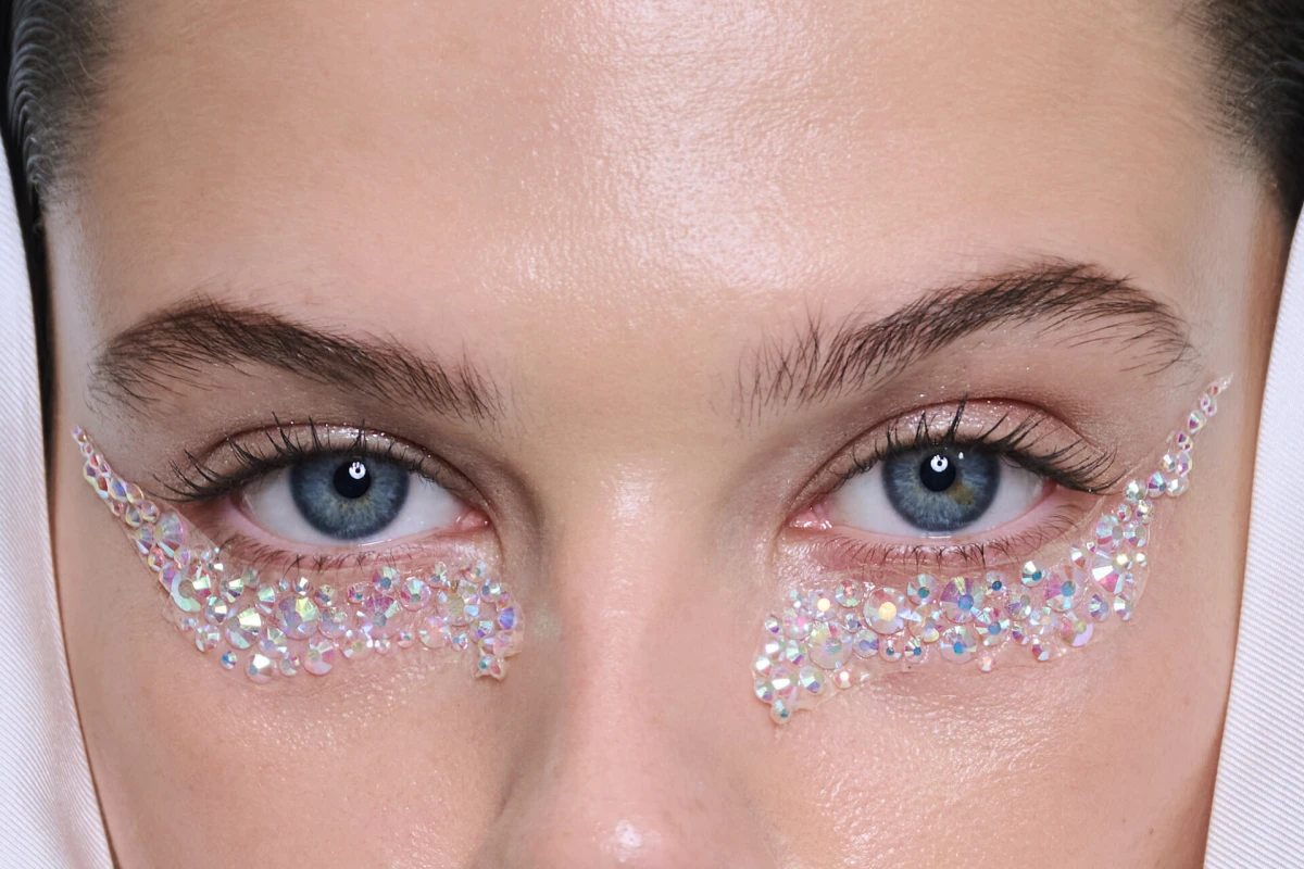 Kako ispravno koristiti okoloočnu kremu?