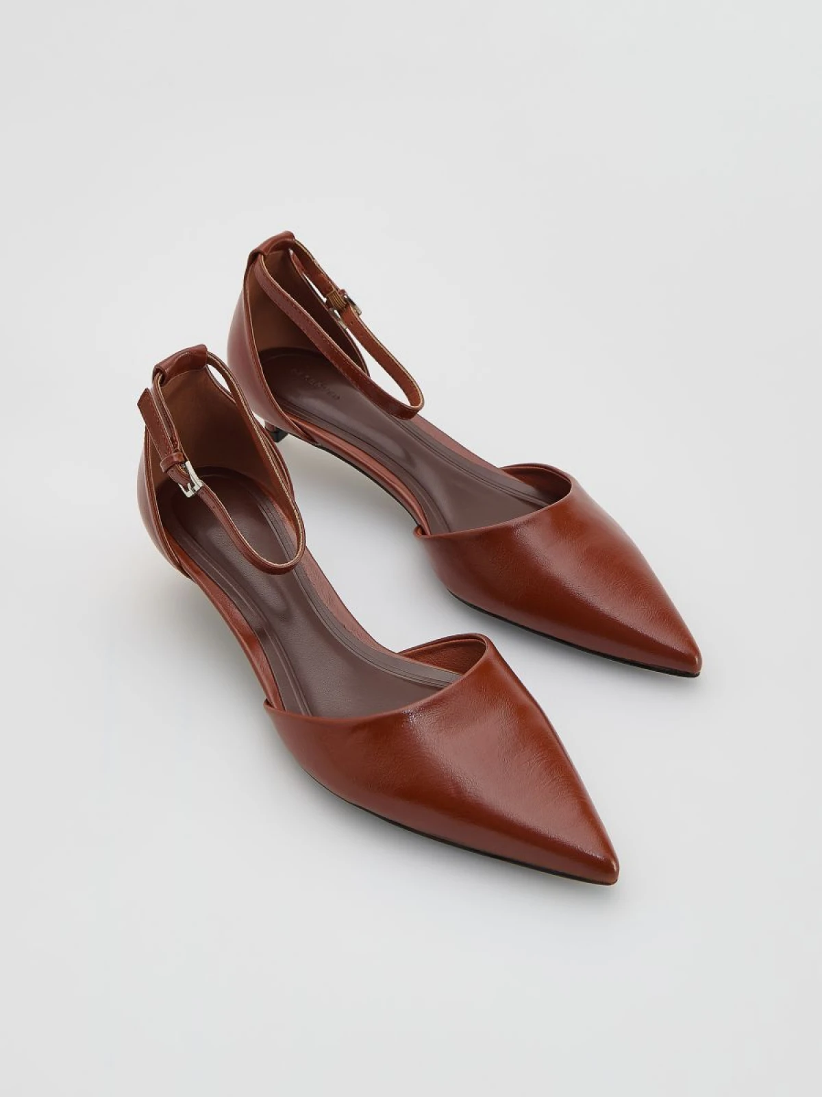 Ovaj model obuće i dalje je naše tajno oružje za povratak na posao