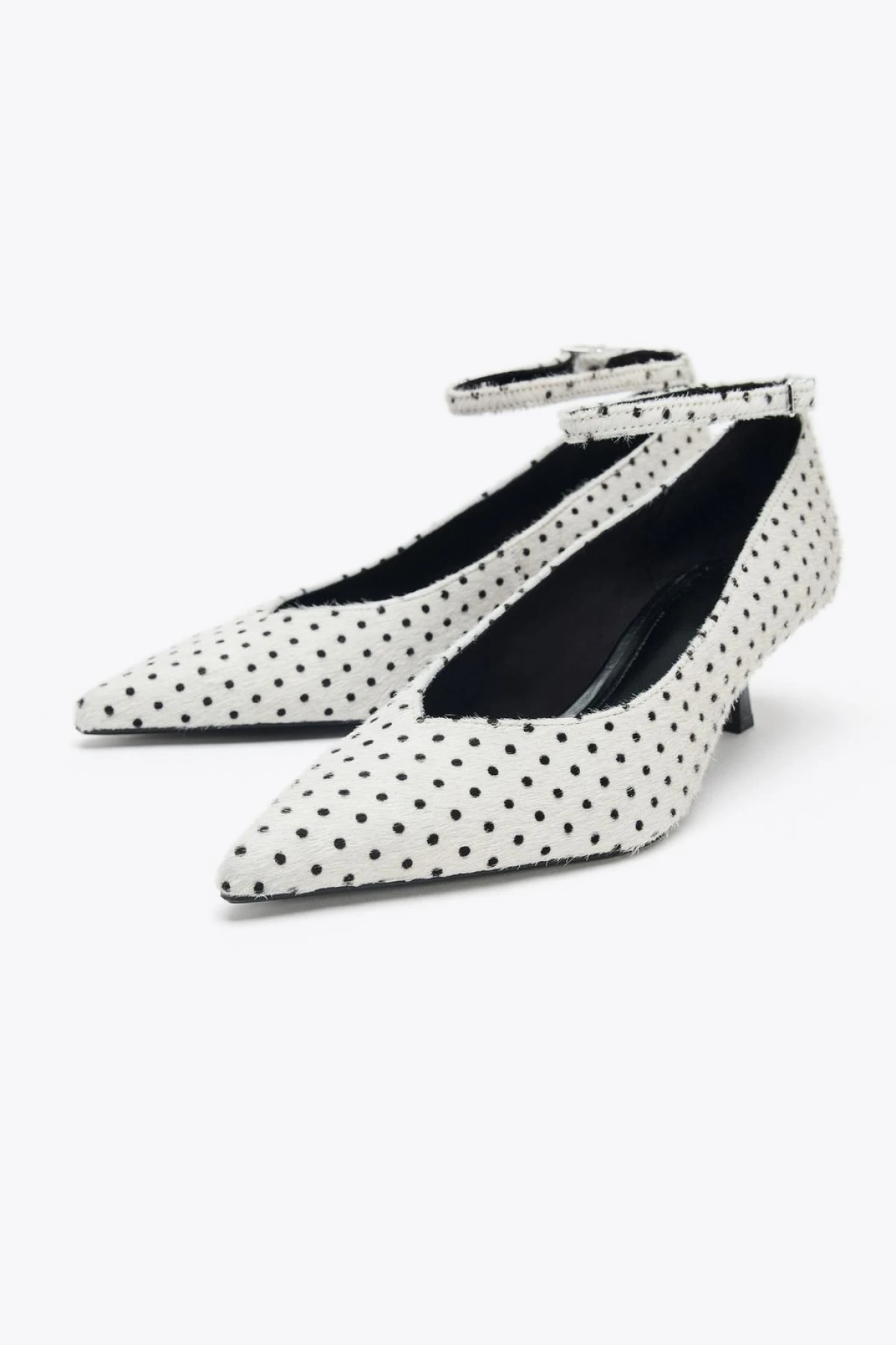 Ovaj model obuće i dalje je naše tajno oružje za povratak na posao