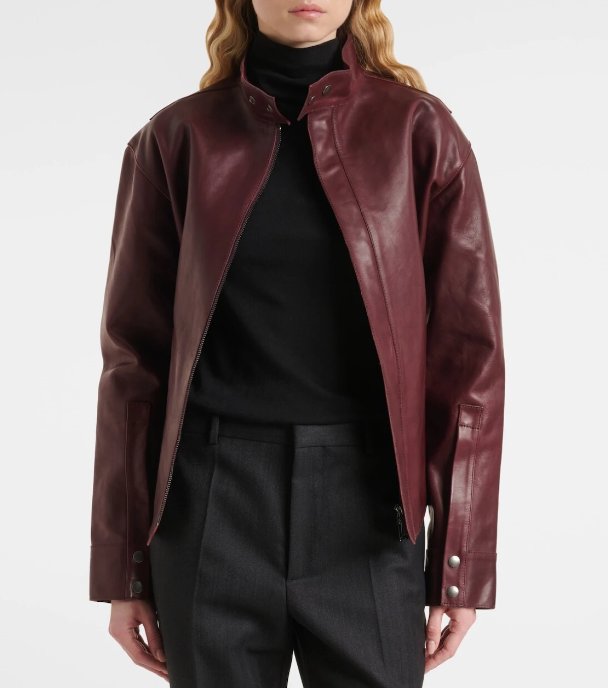 Top 10 laganih kožnih jakni idealnih za prve jesenske dane