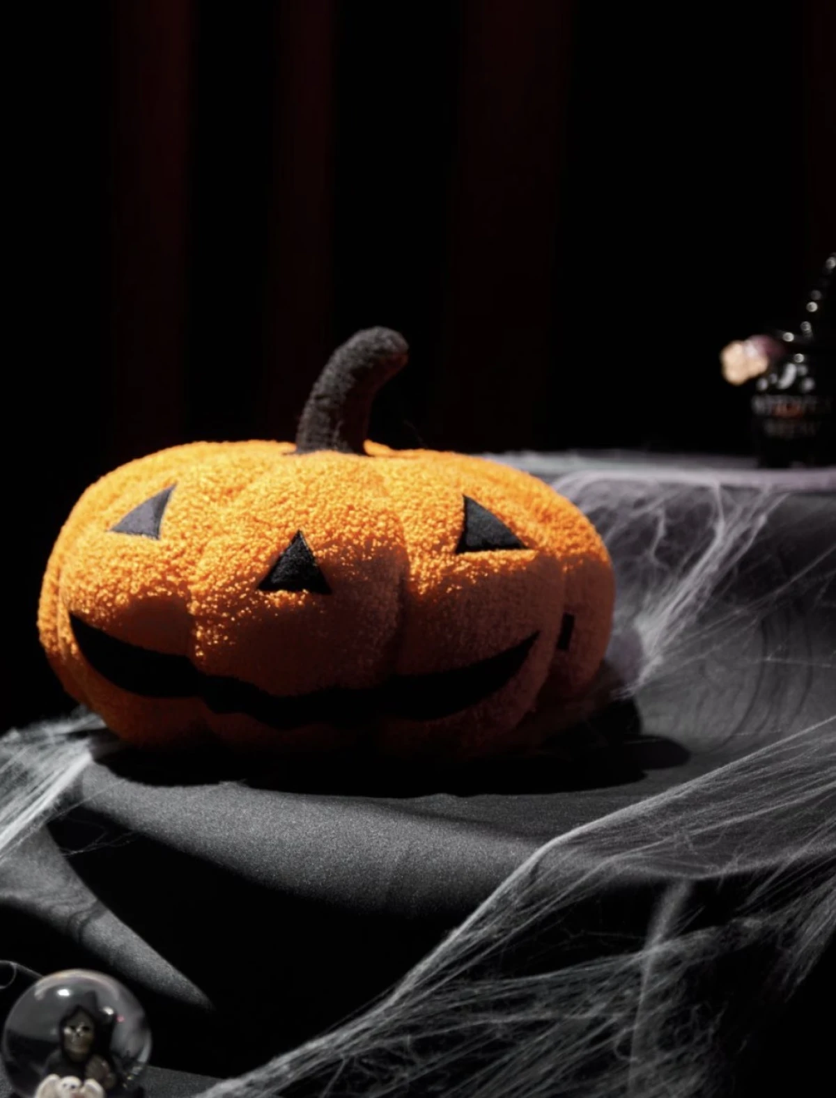 Spooky season: Donosimo 5 trikova kako dekorirati dom u Halloween stilu