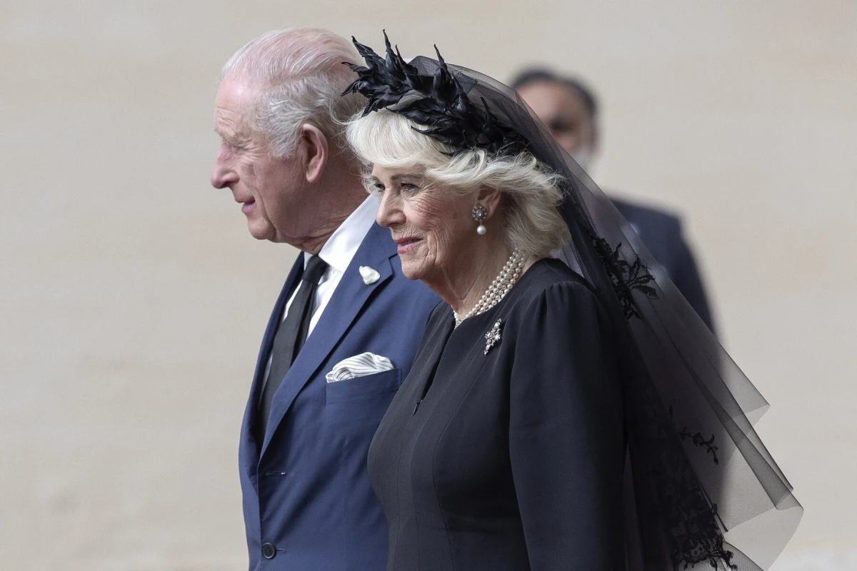 Posjet Vatikanu kralja Chalesa III. i kraljice Camille bio je prepun povijesno i modno značajnih trenutaka