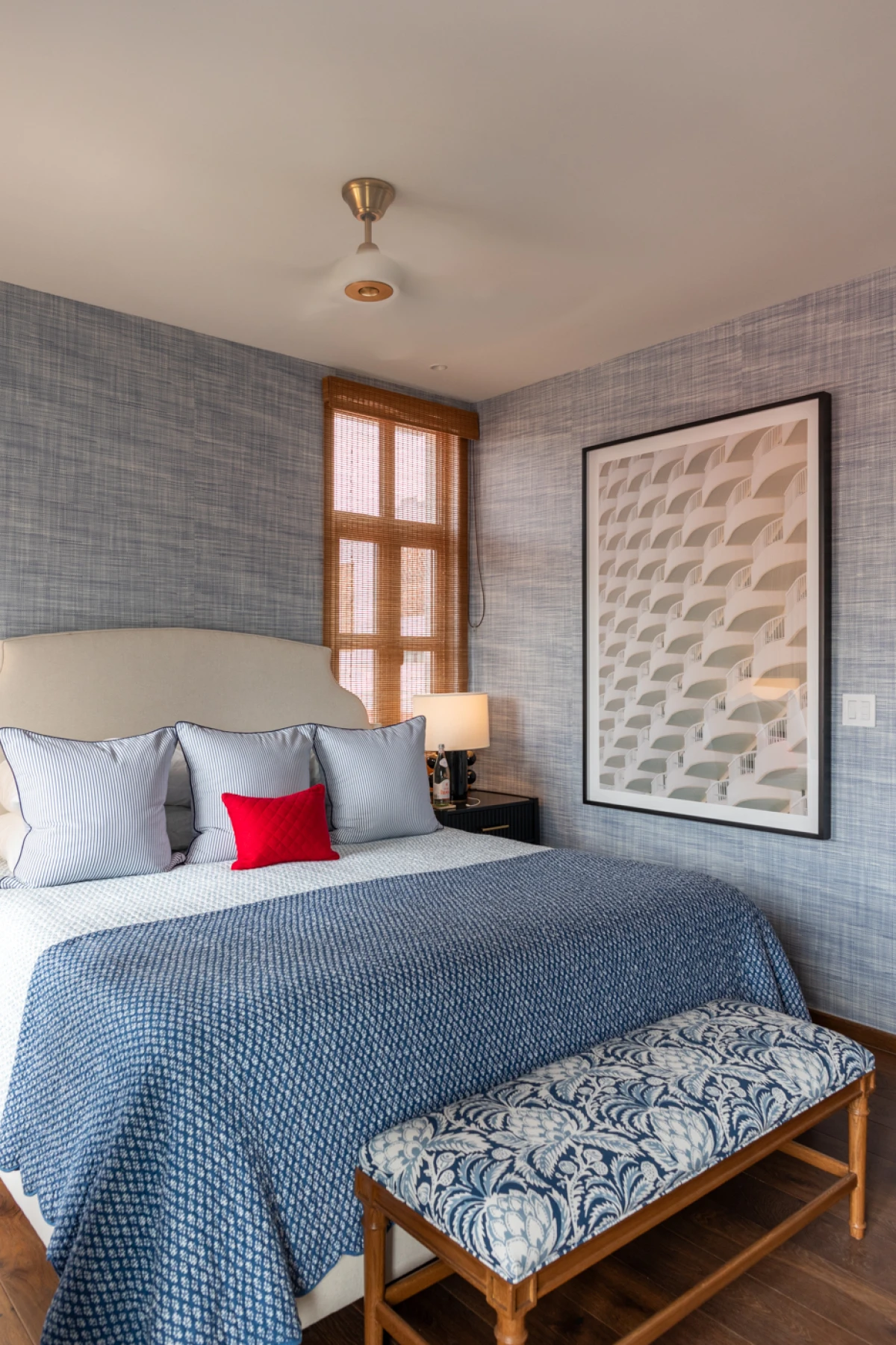 Ovaj renovirani dom s pogledom na Tihi ocean oduševio nas je posebnim mediteranskim tkaninama i detaljima