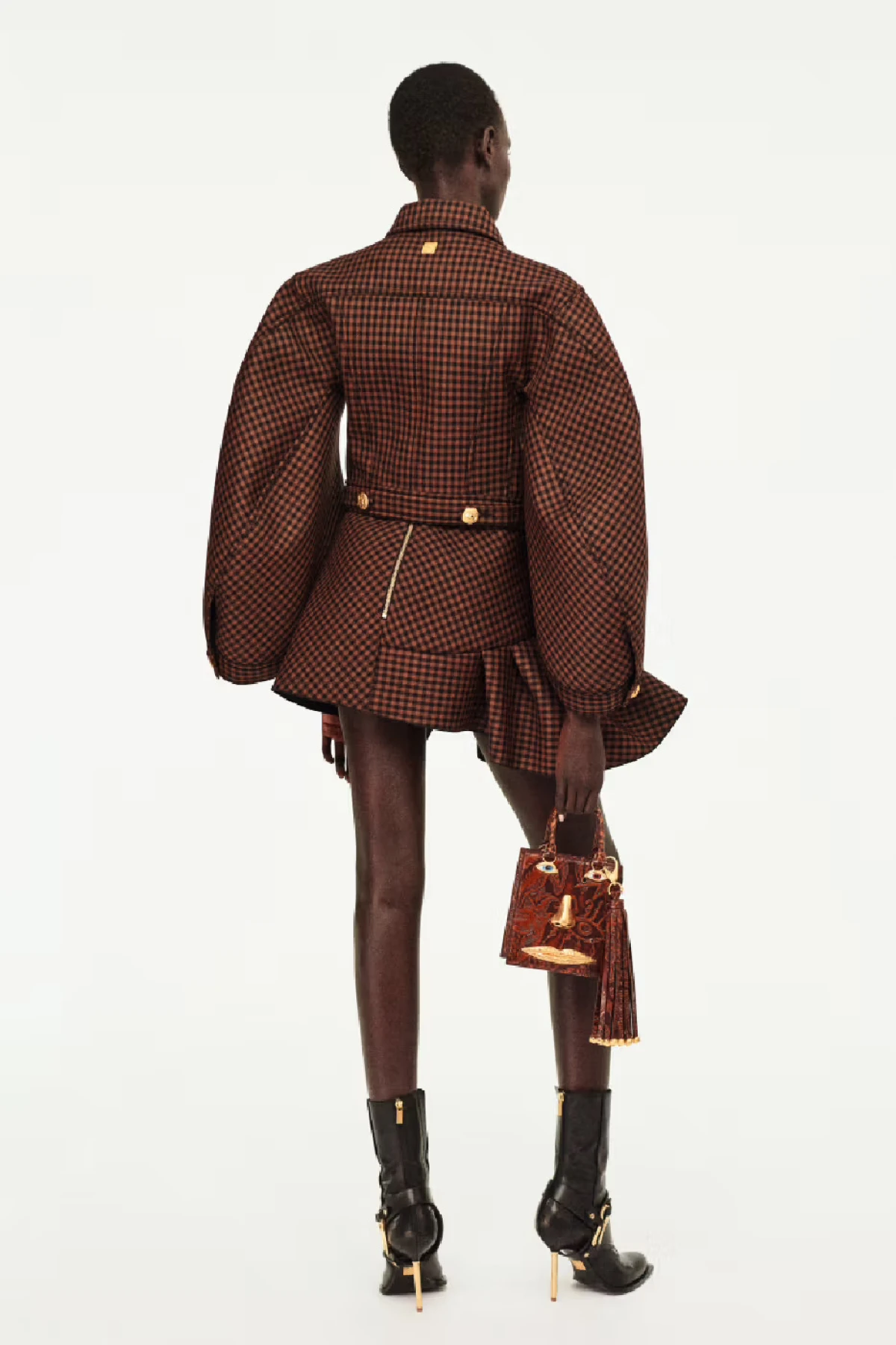 Jesenska Schiaparelli kolekcija u trgovinama izgleda još bolje nego na pisti