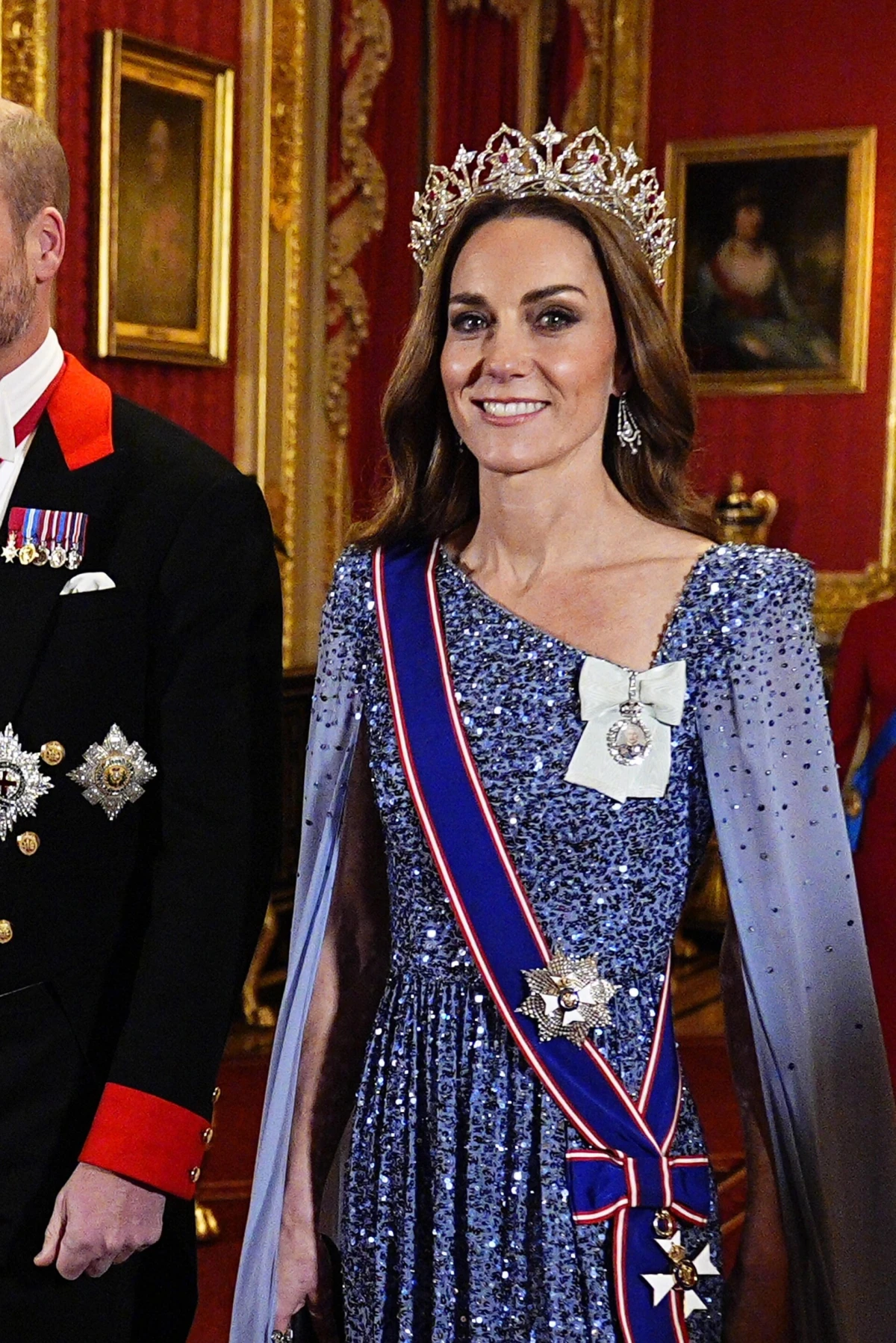 Kate Middleton pojavila se s tijarom koja na sebi ima više od 2 600 dijamanata