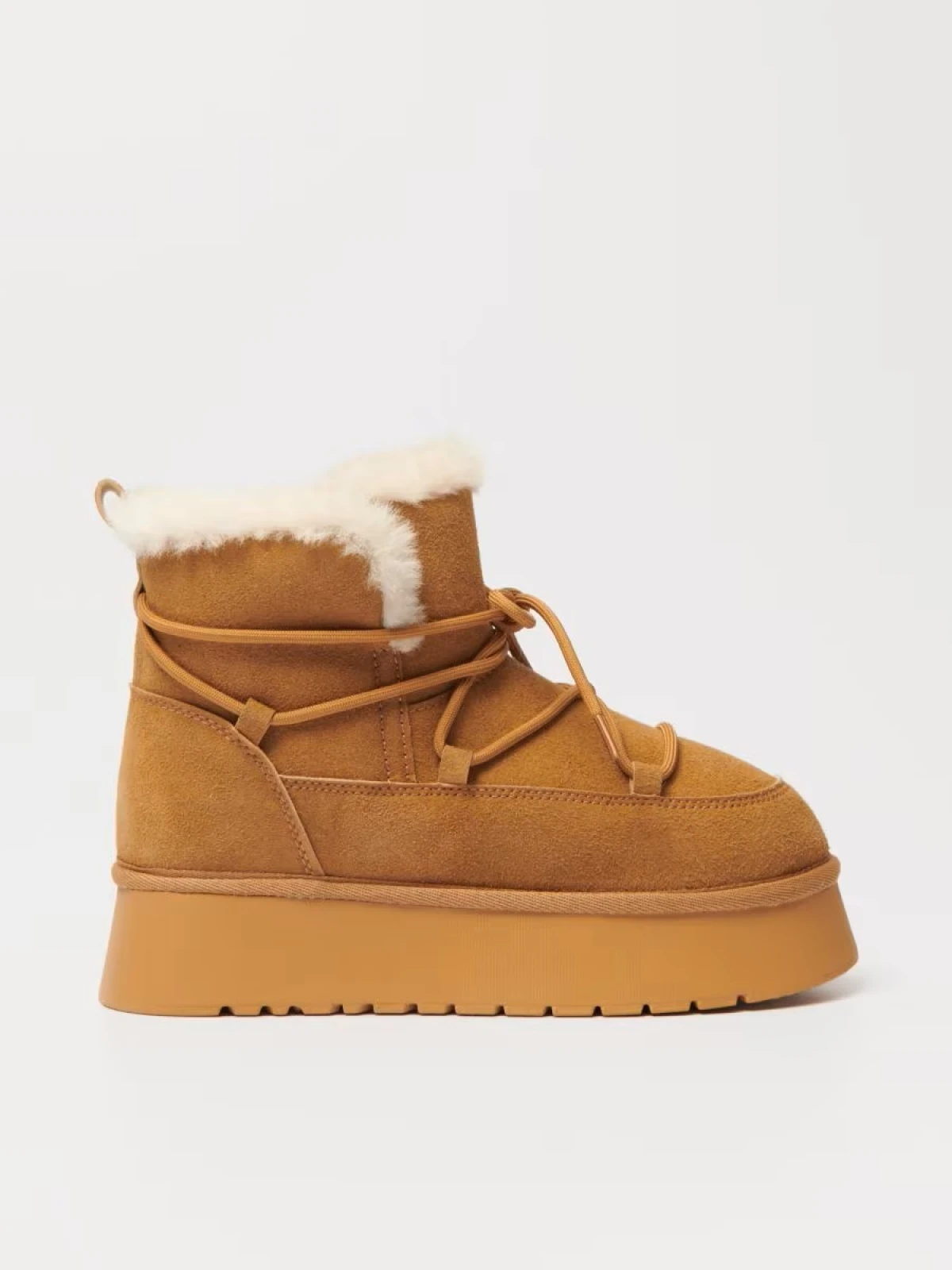 INUIKII čizme najpoželjniji su model sezone, a mi smo pronašli slične, ali povoljnije modele