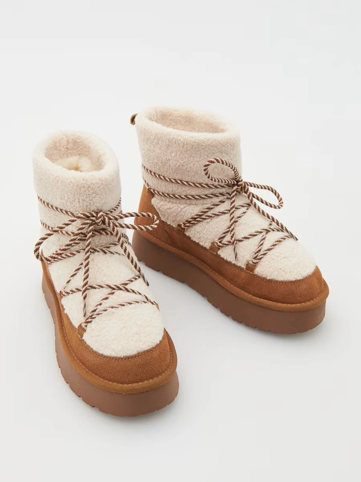 INUIKII čizme najpoželjniji su model sezone, a mi smo pronašli slične, ali povoljnije modele