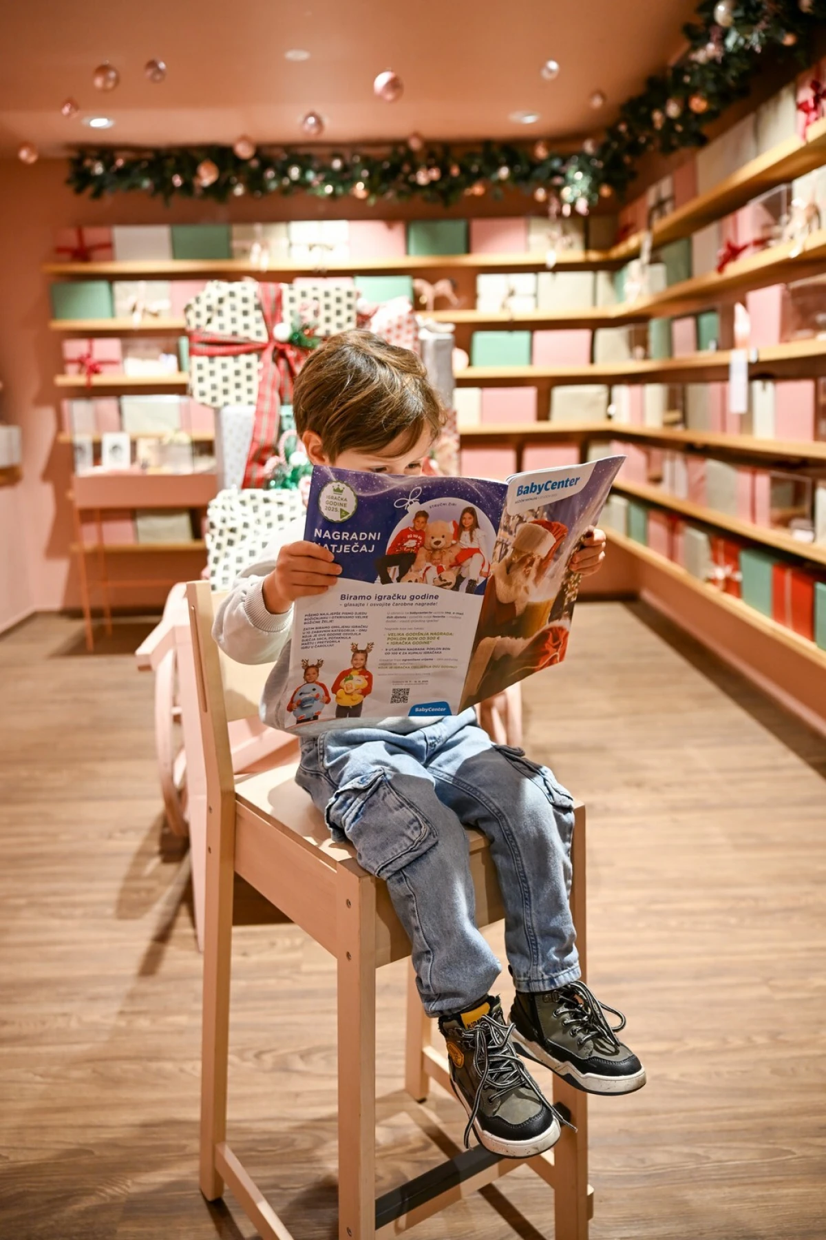 Hranilica za djecu koja spašava stvar u bezbroj situacija