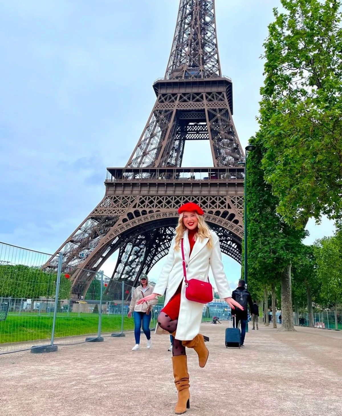 Posjetili smo pariške lokacije na kojima je započela priča Emily u Parizu