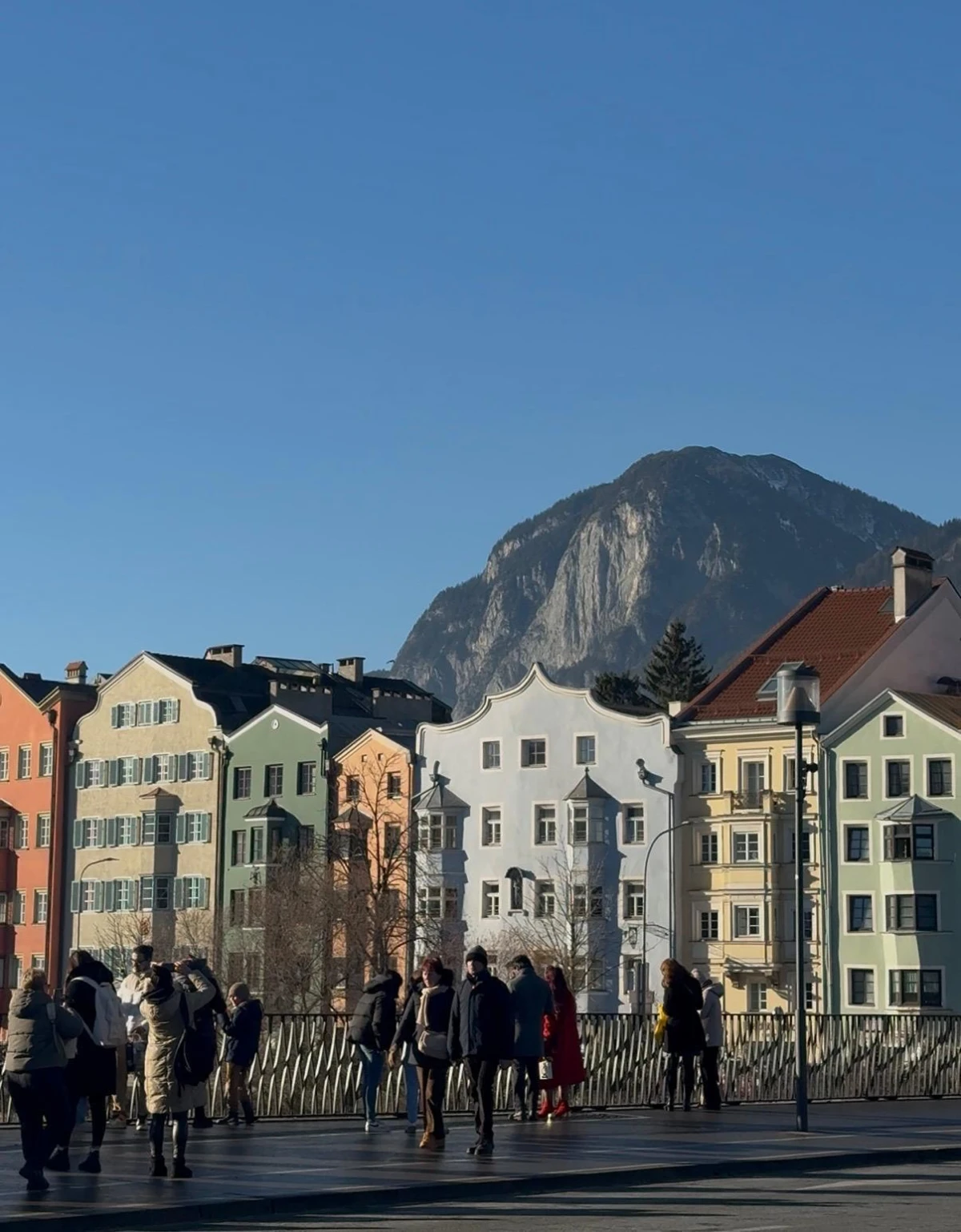 Od starog grada do alpskih pogleda: Što posjetiti i gdje jesti u Innsbrucku?