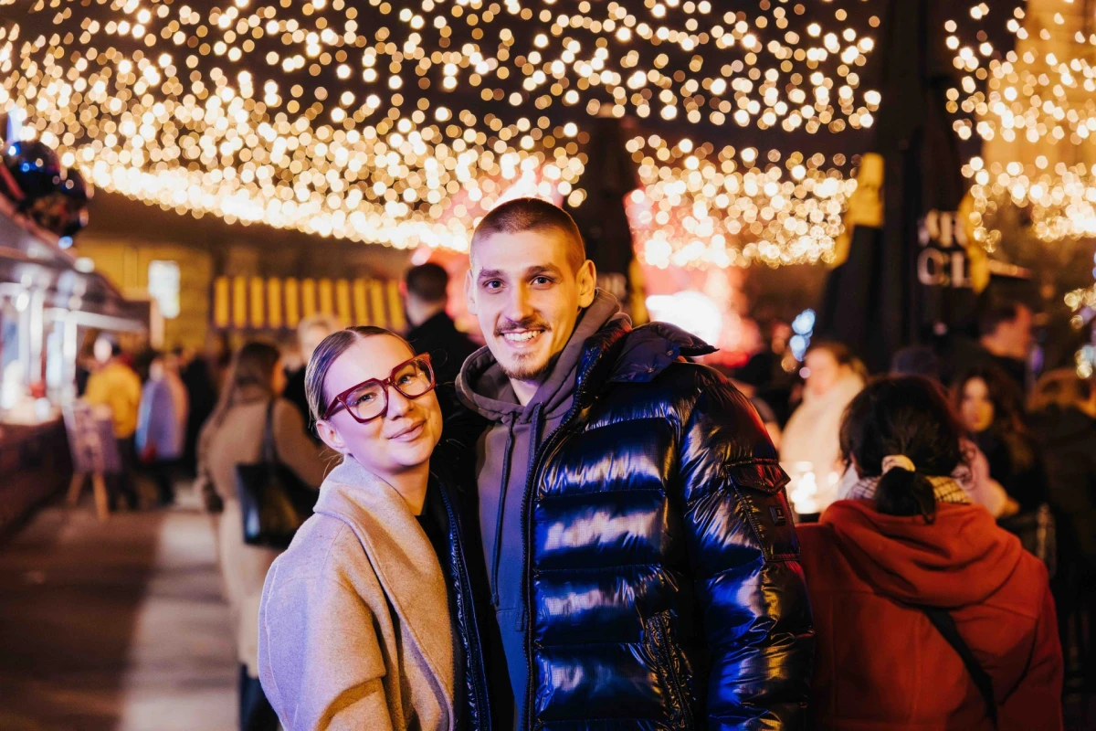 Badnjak u znaku pjenušca, glazbe i hedonizma na Oleander terasi