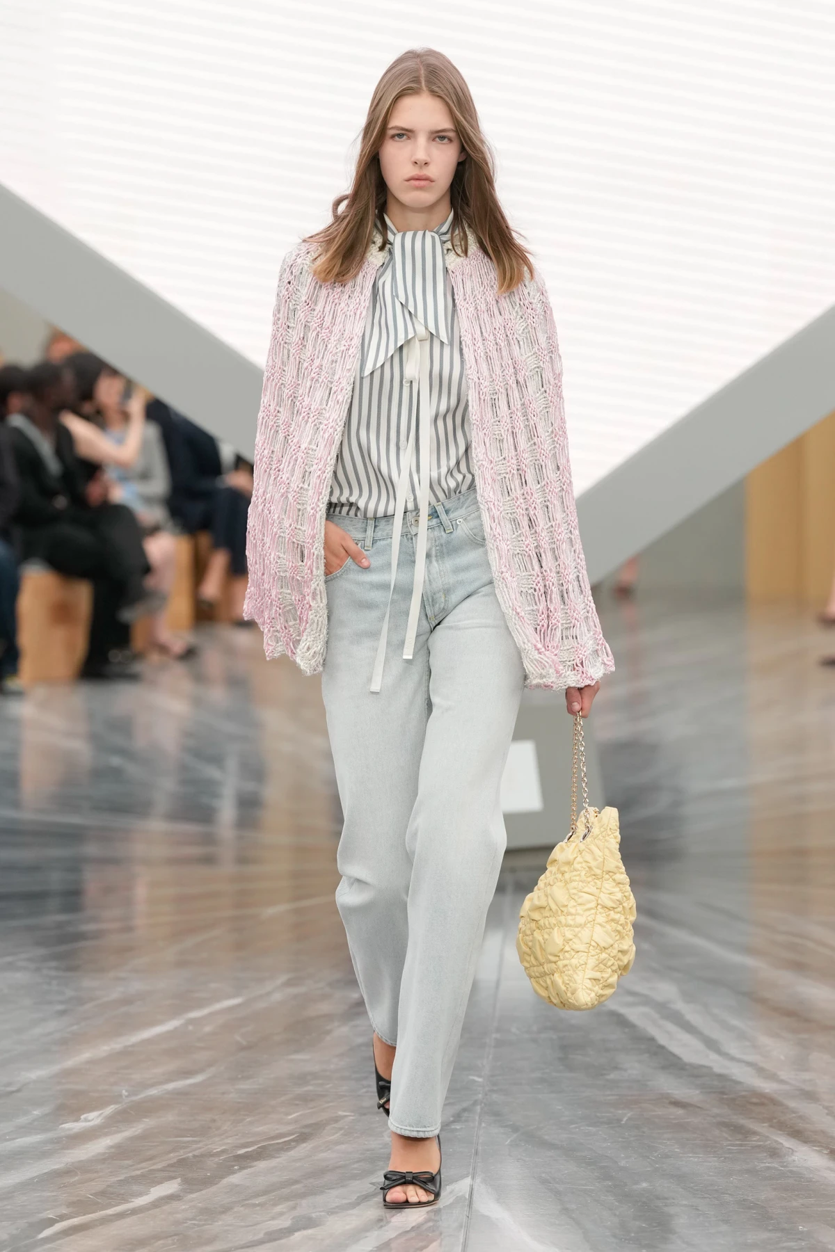 Elle Wishlist: Dior Bow torbicu odmah želimo u našoj kolekciji