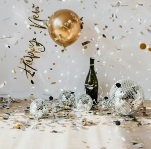 Pronašli smo super rekvizite za doček Nove godine kod kuće po vrlo povoljnim cijenama