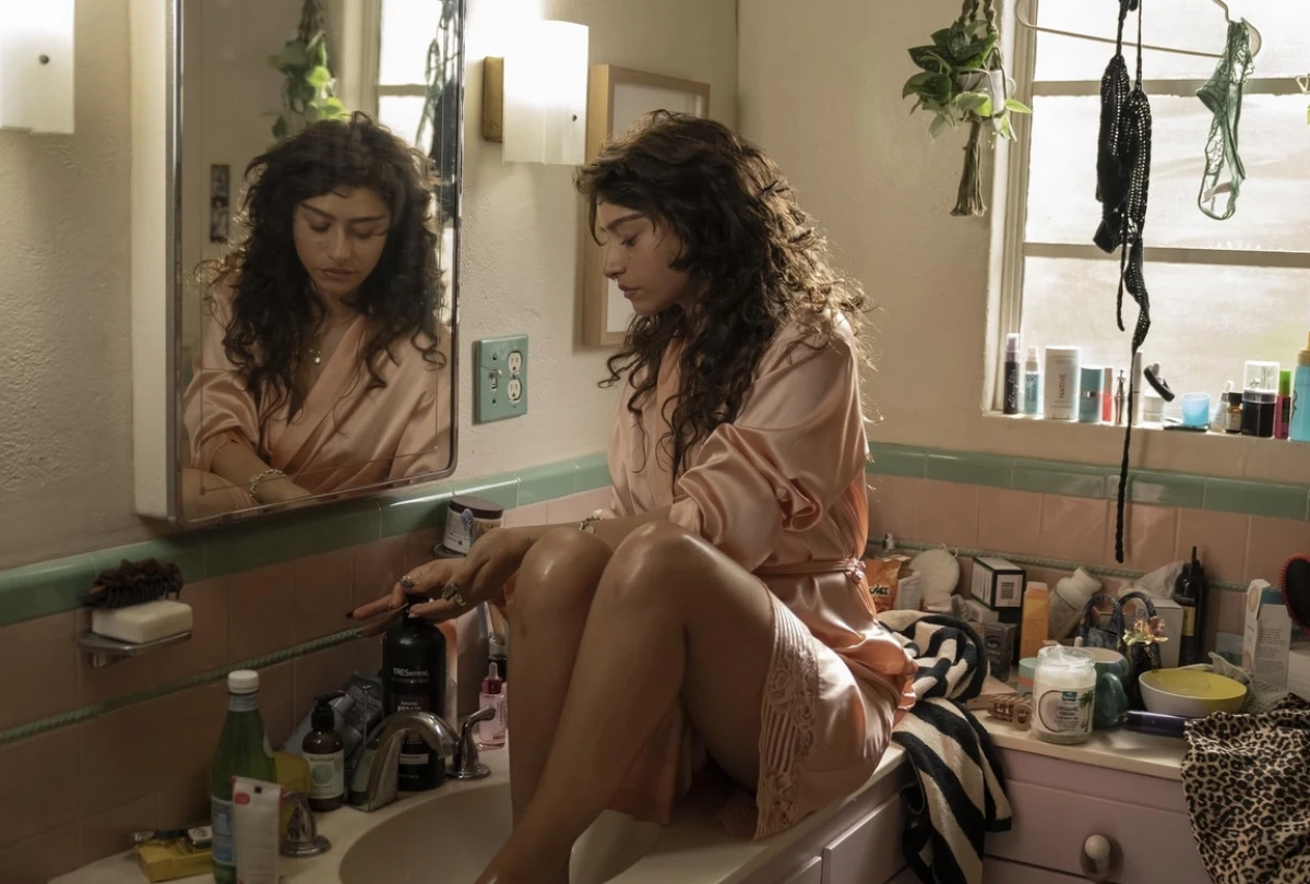 Odessa A’zion za Elle: ‘’Moj lik je uzrok svakog kaosa u Marty Supreme’’