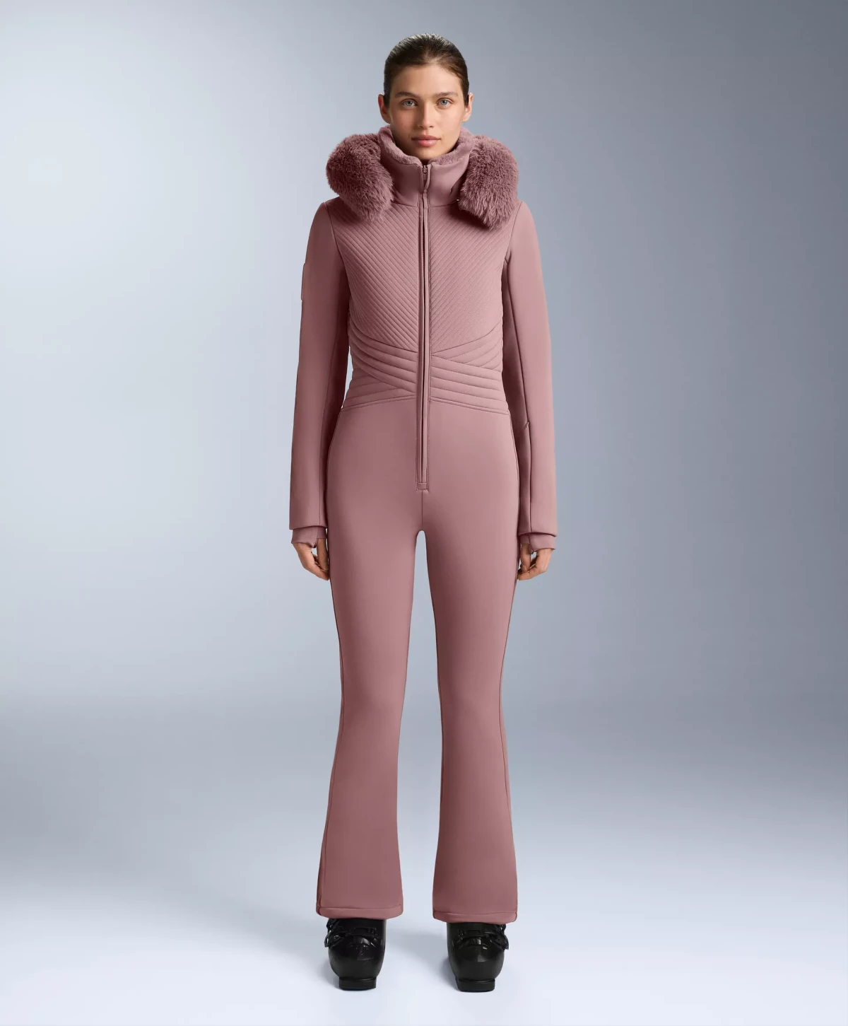 Vintage trendovi ne vraćaju se samo u svakodnevnu modu, ove sezone skijamo u kombinezonima