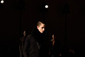 Saint Laurent nas novom kolekcijom priprema za sve rastanke u svitanje