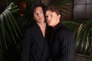 Zvijezde serije Heated Rivalry nosit će olimpijsku baklju u Milanu